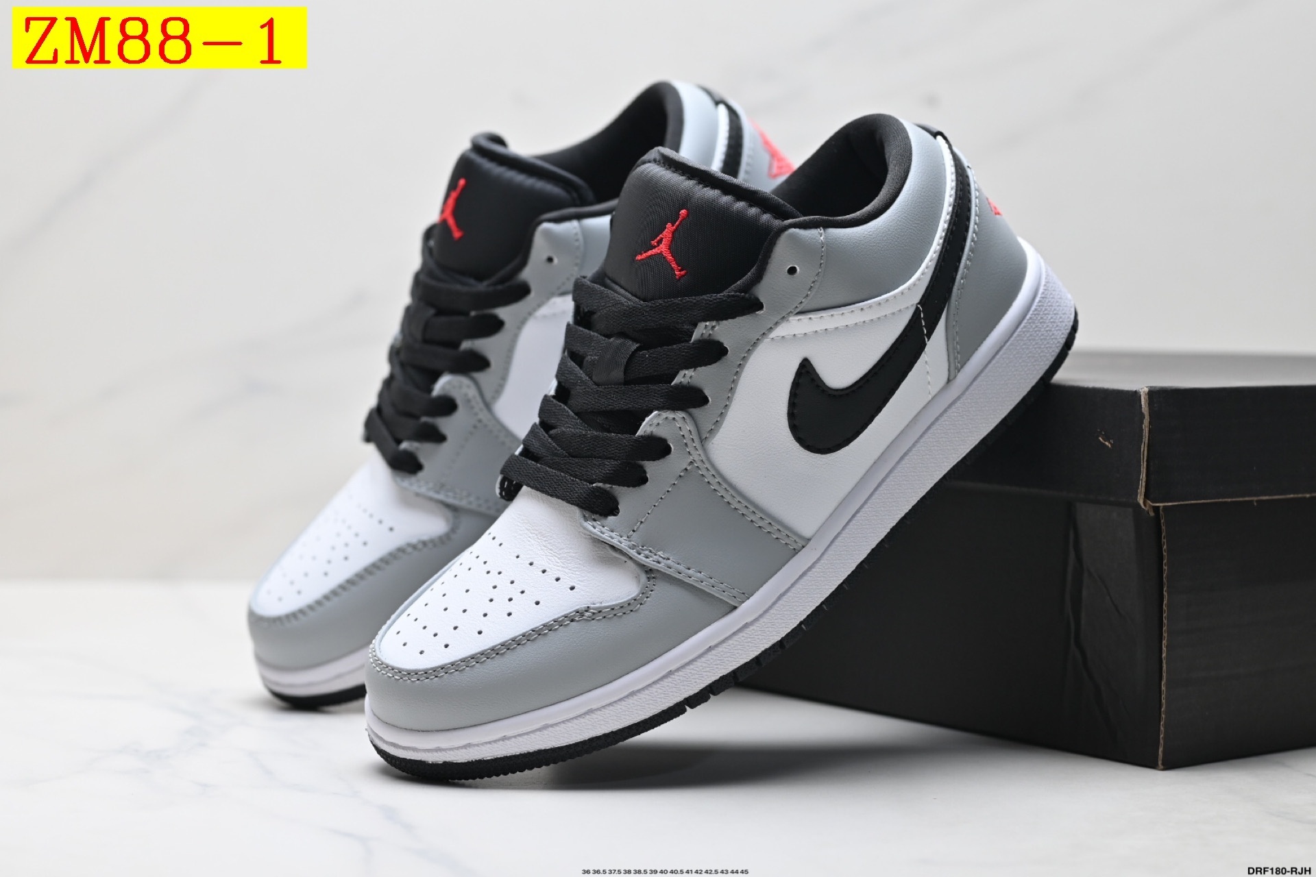 45$ Nike Air Jordan 1 Low Size 36-45 half 711950 ZM88 gallery