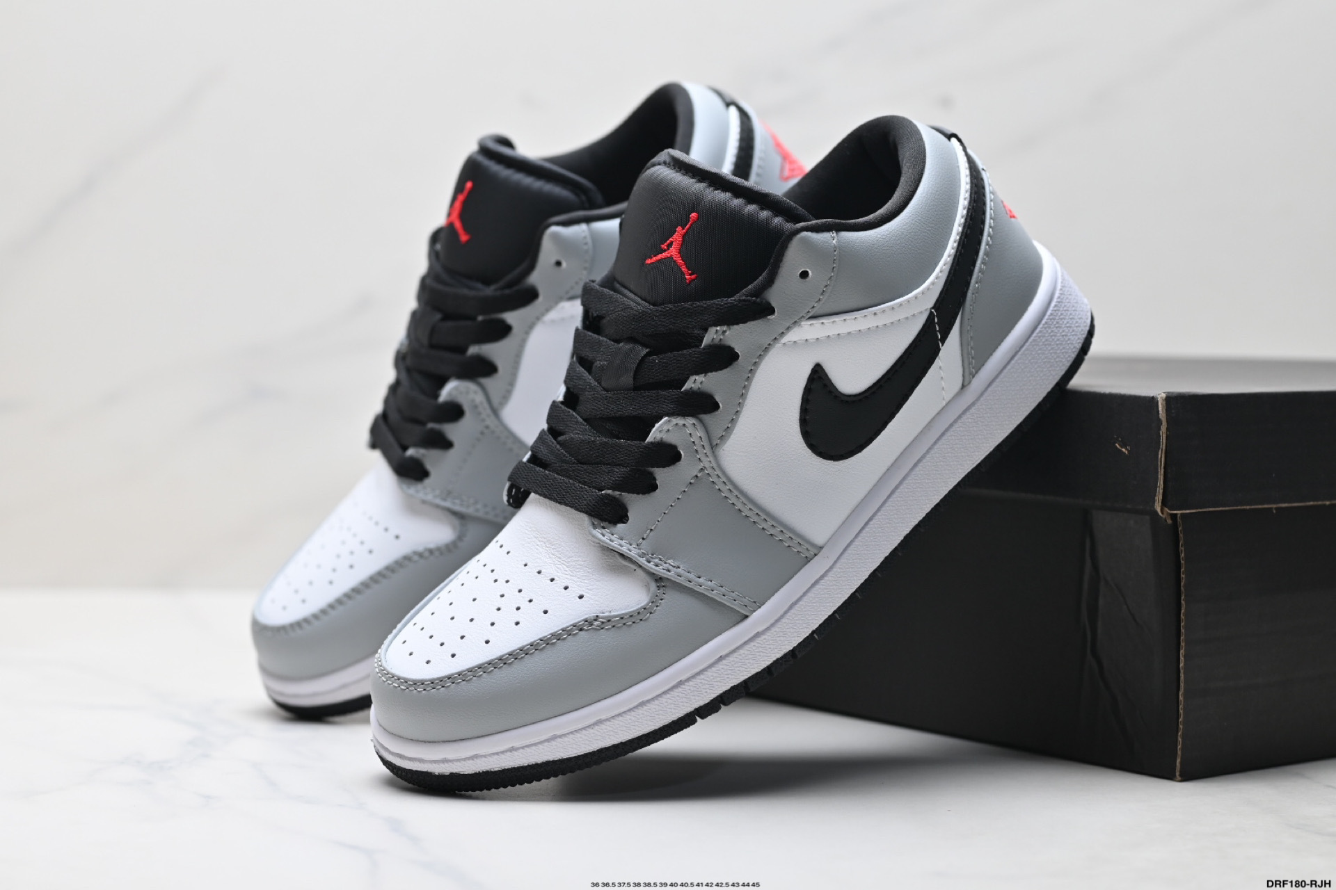 45$ Nike Air Jordan 1 Low Size 36-45 half 711950 ZM88 gallery