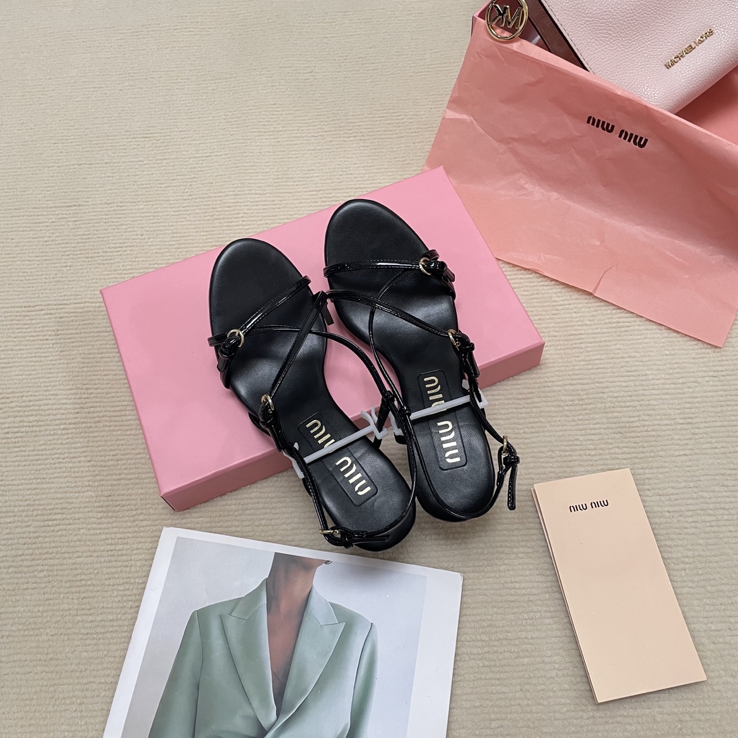 45$ dh Miu Miu 2025 size 34-41 42516034152 JDS720 gallery