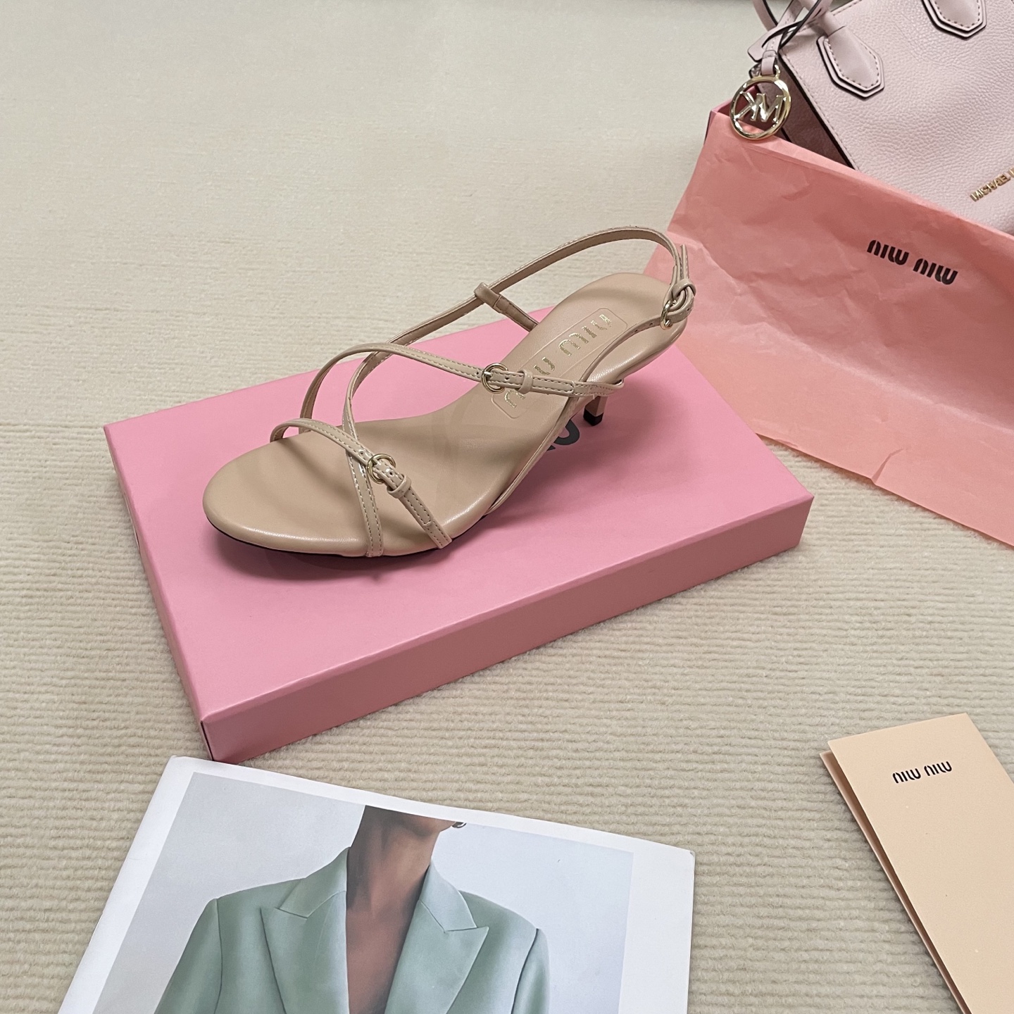 45$ dh Miu Miu 2025 size 34-41 42516034152 JDS720 gallery