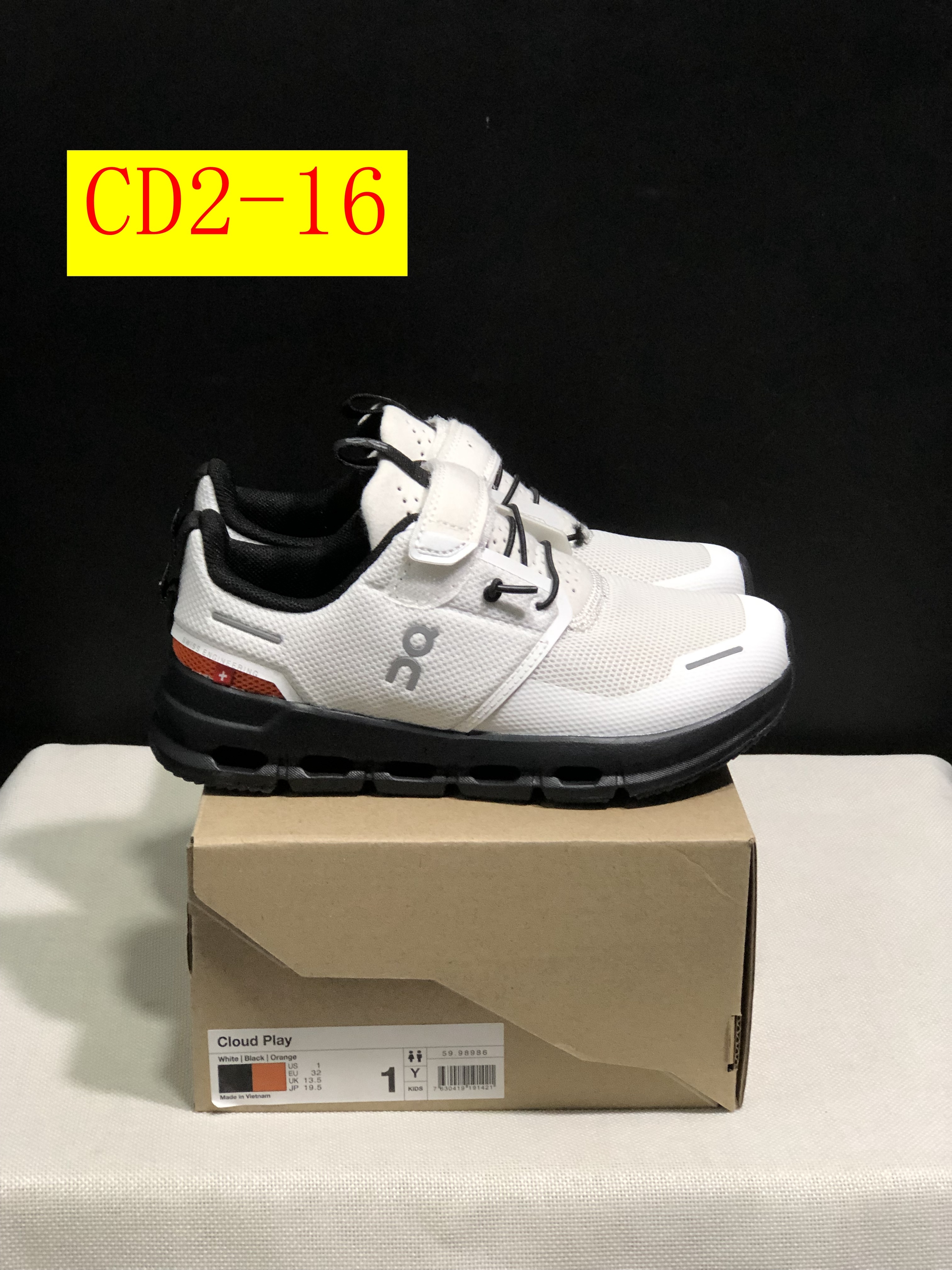 45$ dh On Cloud for kids size 26-35 CD2 gallery