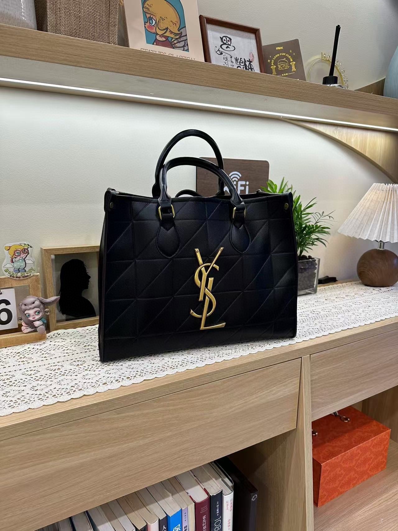 45$ dh YSL 7017 PU Shoulder bag SIZE 35X27X15 CM 61375834155 DX424 gallery