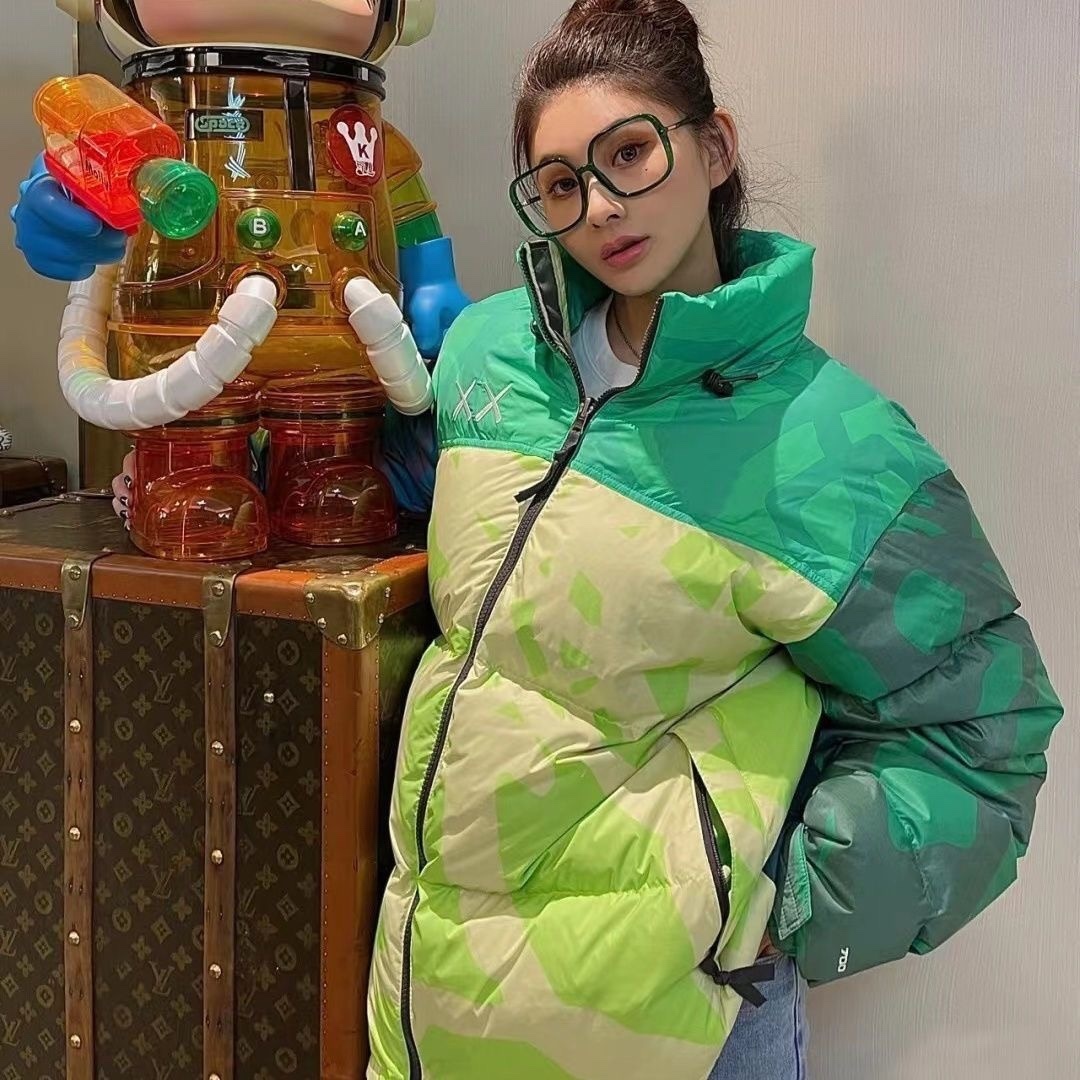 45$ new_dh The North Face KAWS size M-2XL 51281024933 ZZ13 gallery