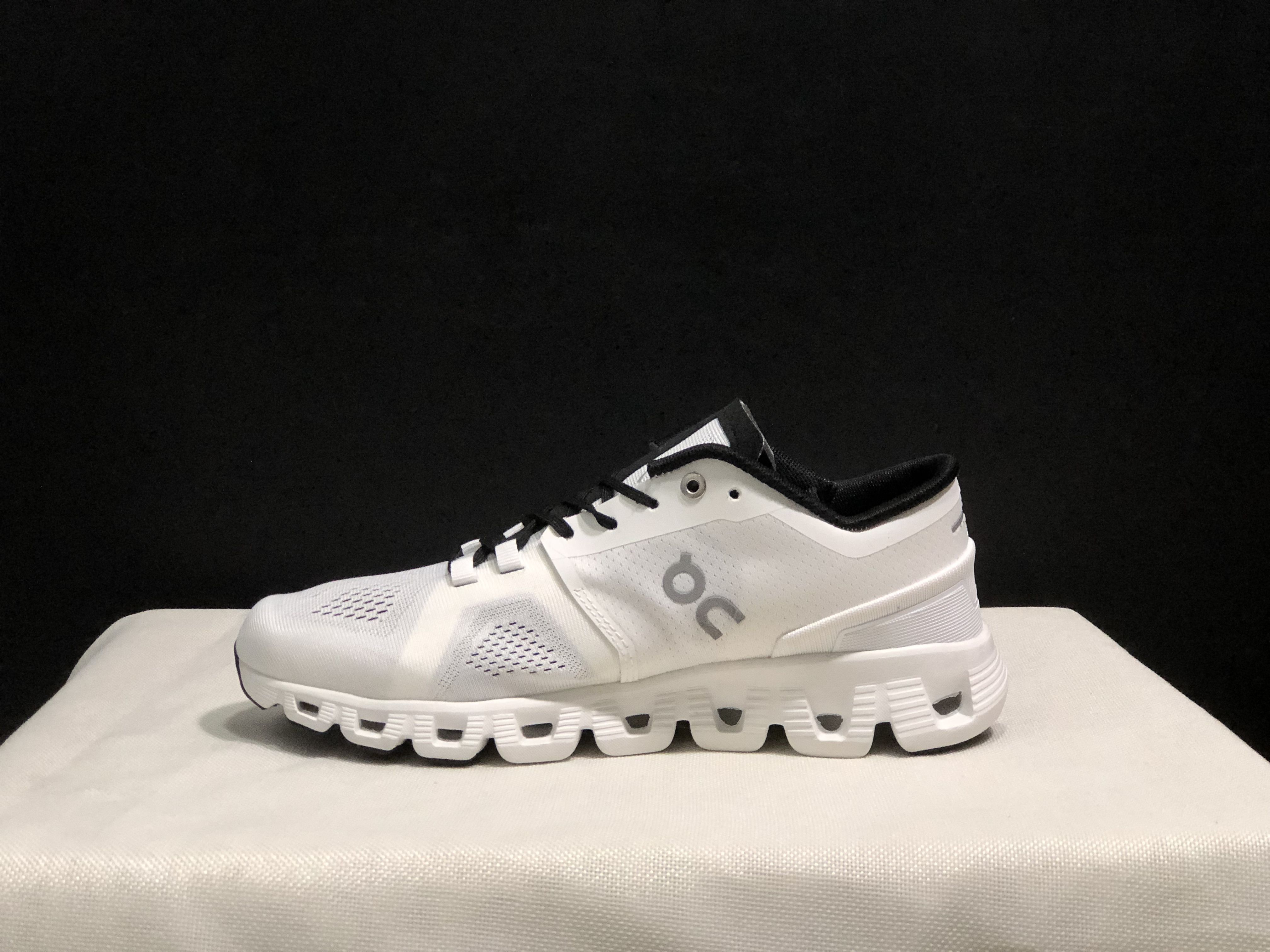 46$ On Cloud X 1 size 36-45 CHT16 gallery
