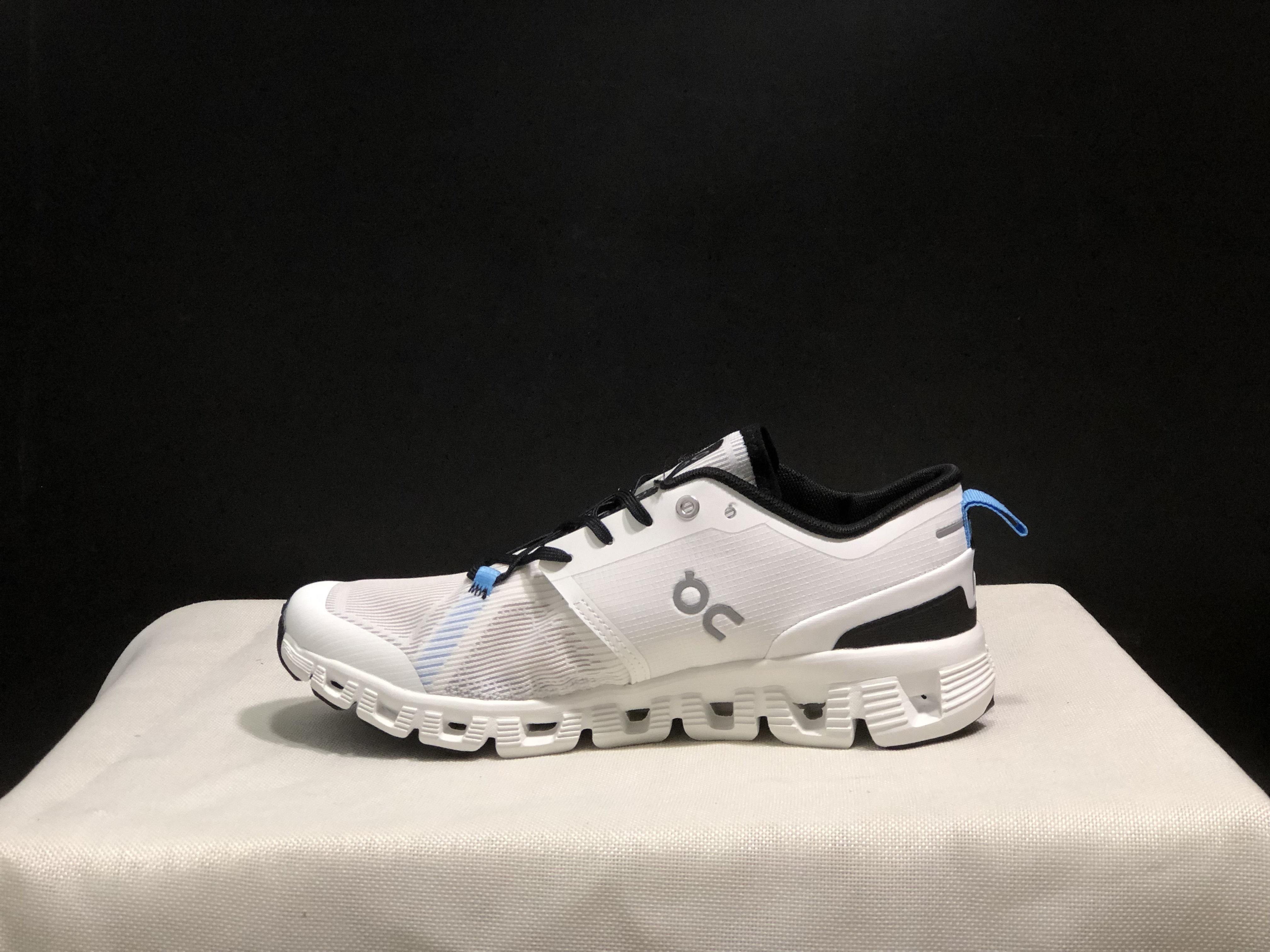 46$ On Cloud X3 Shift 1 size 36-45 CHT18 gallery