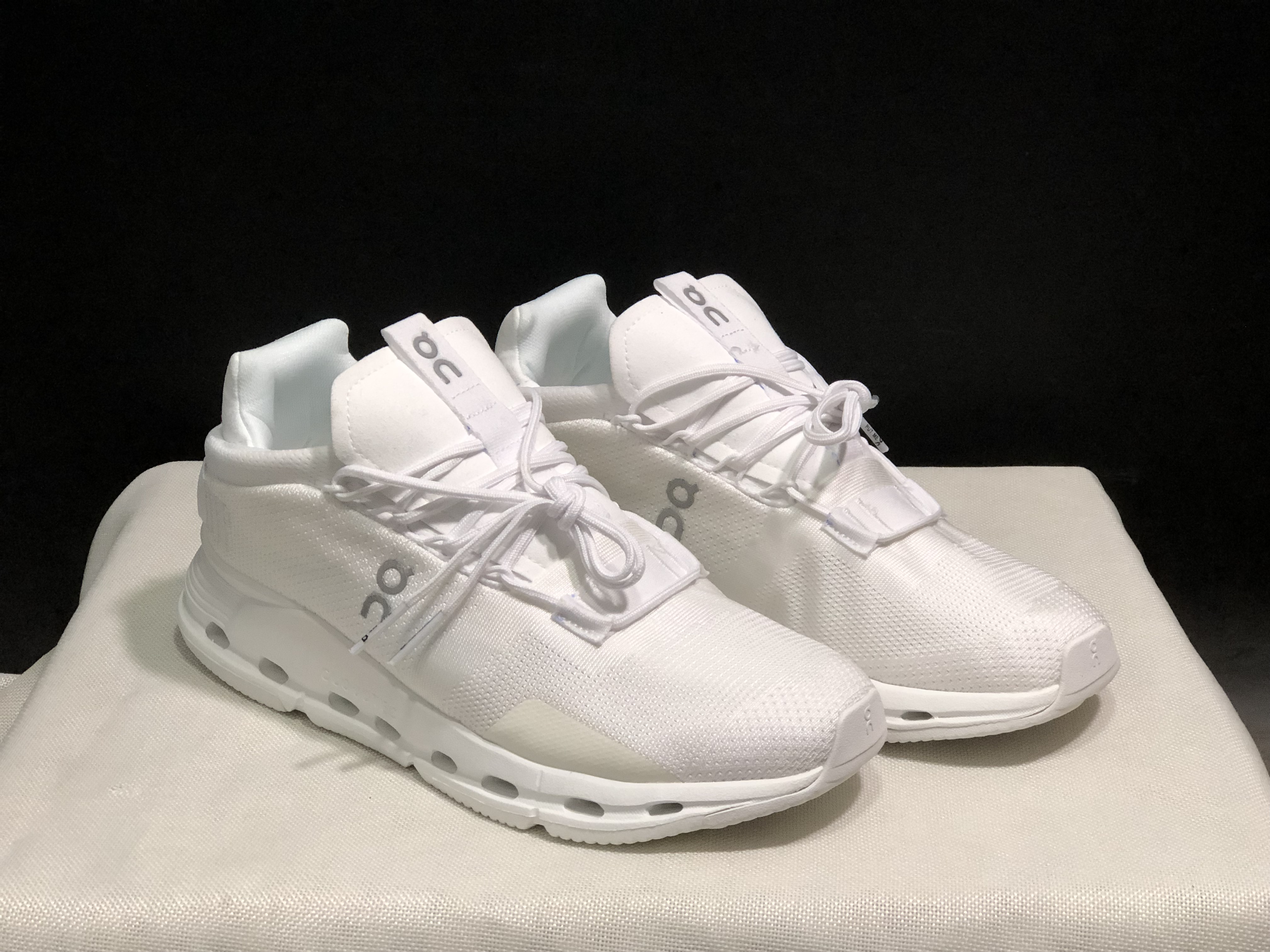 46$ On Cloudnova size 36-45 CHT24 gallery