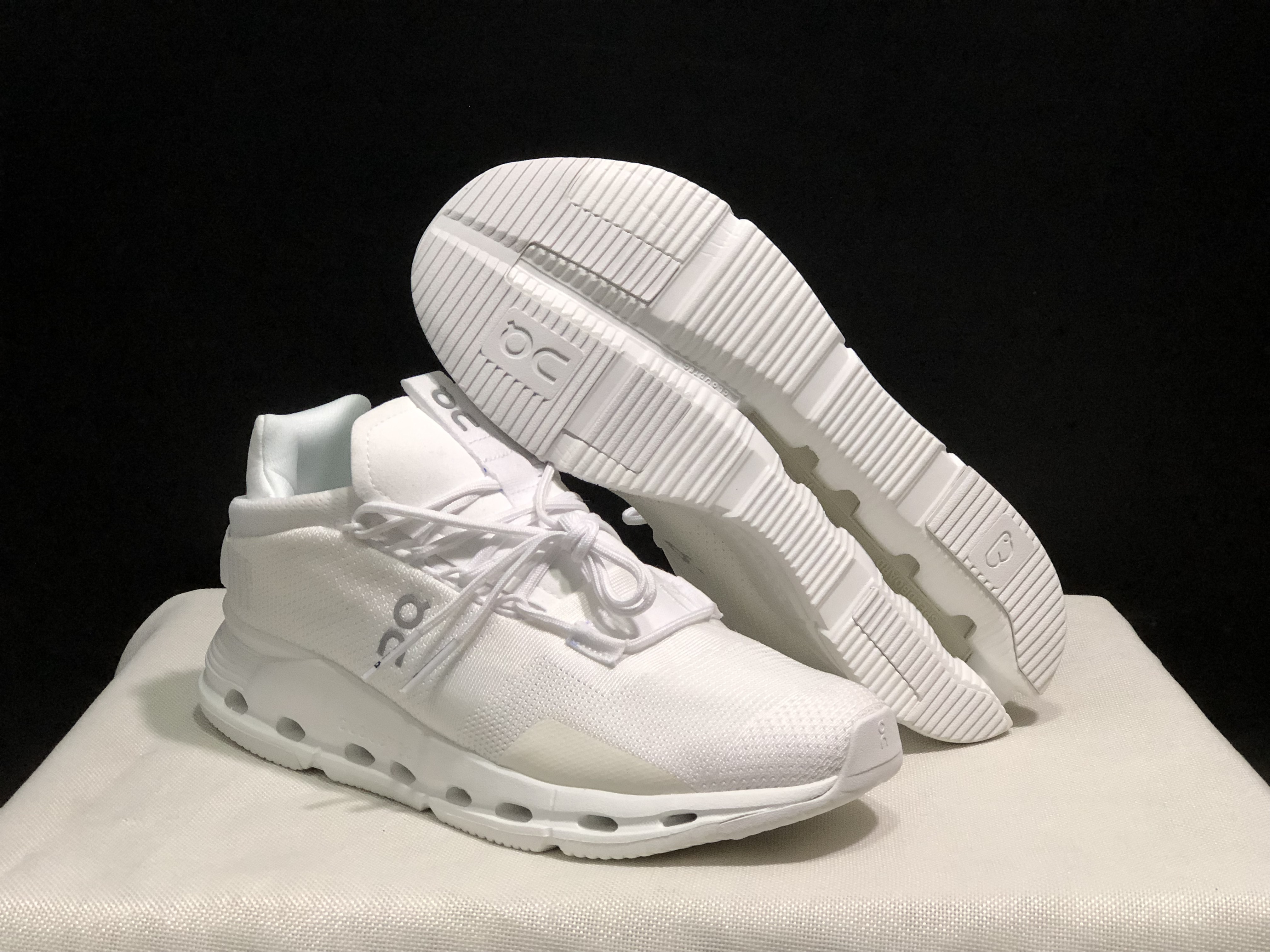 46$ On Cloudnova size 36-45 CHT24 gallery