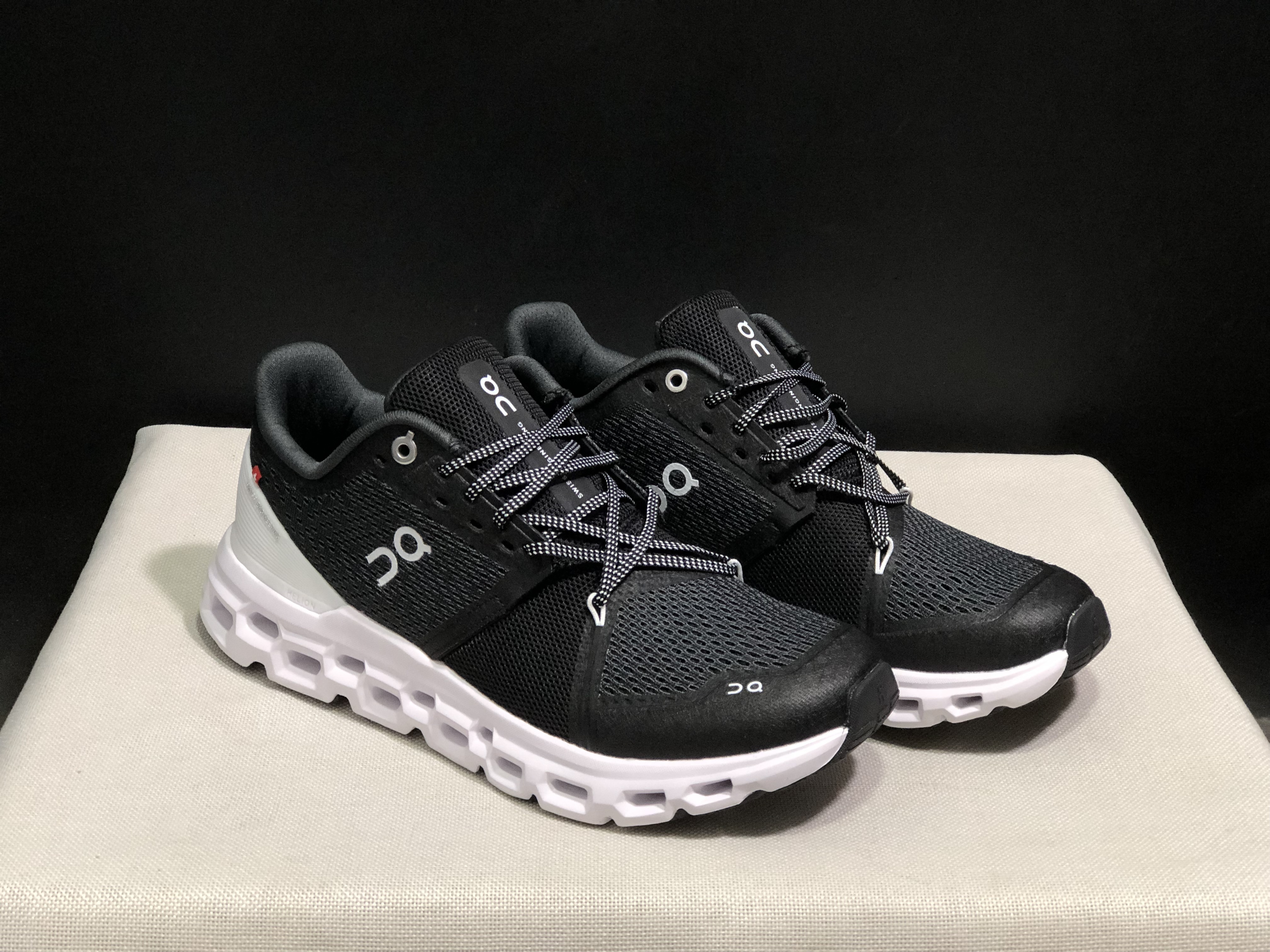 46$ On Cloudstratus Half size 36-46 CHT26 gallery