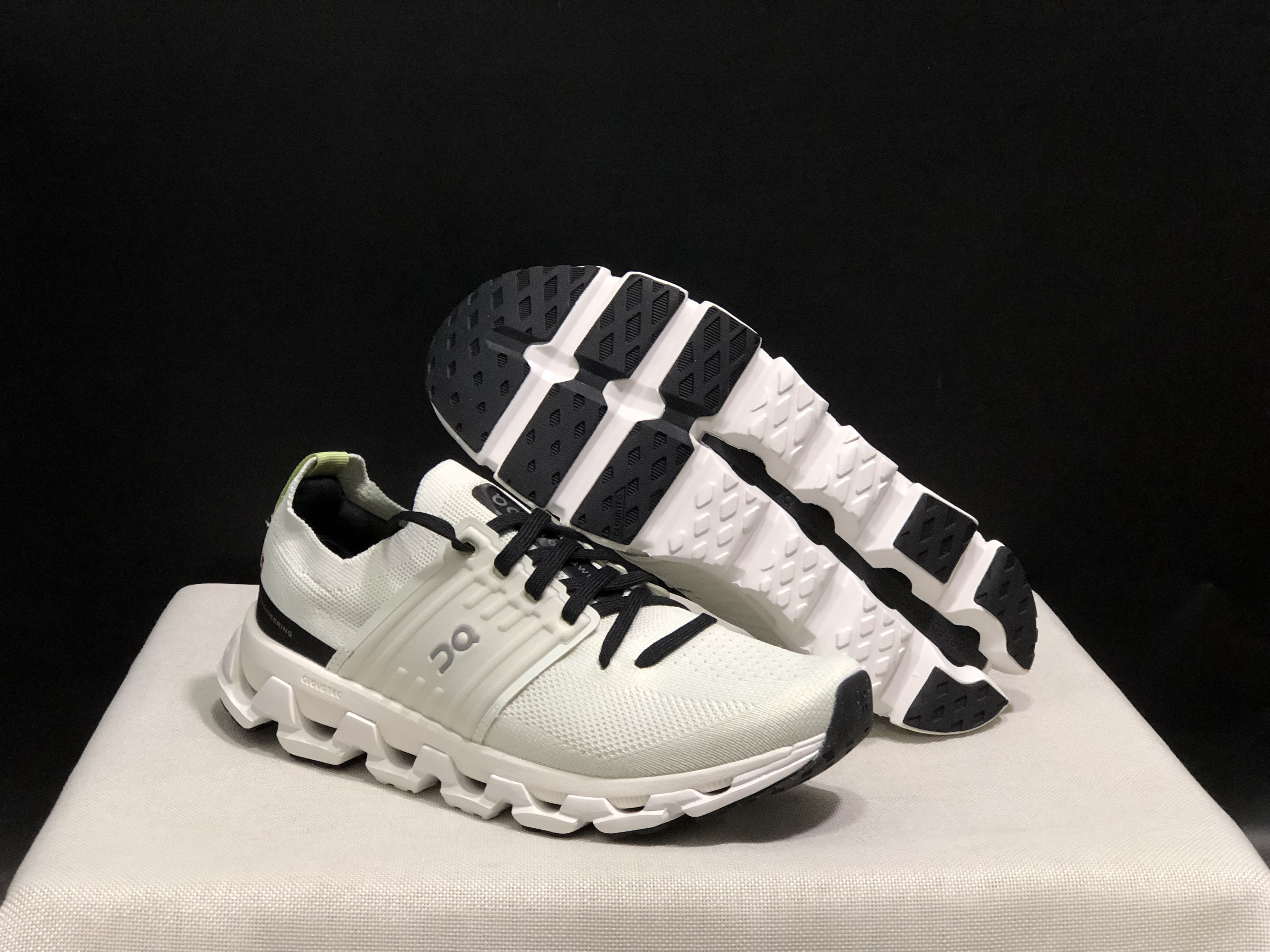 46$ On Cloudswift 3 size 36-46 CHT30 gallery