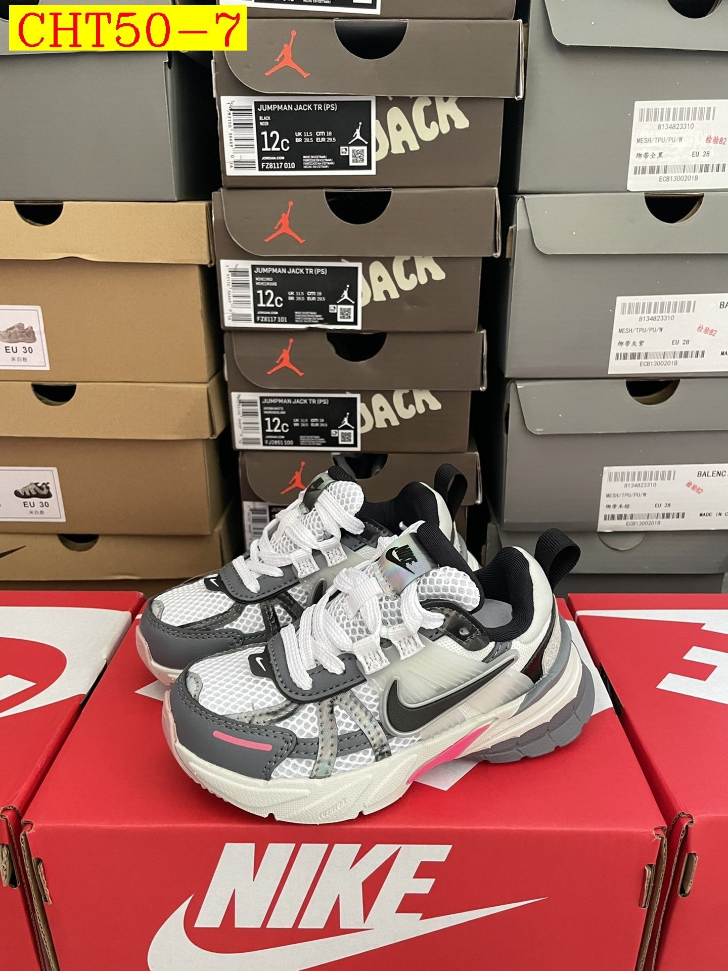 46$ dh Nike for kids size 26-35 32564034169 CHT50 gallery