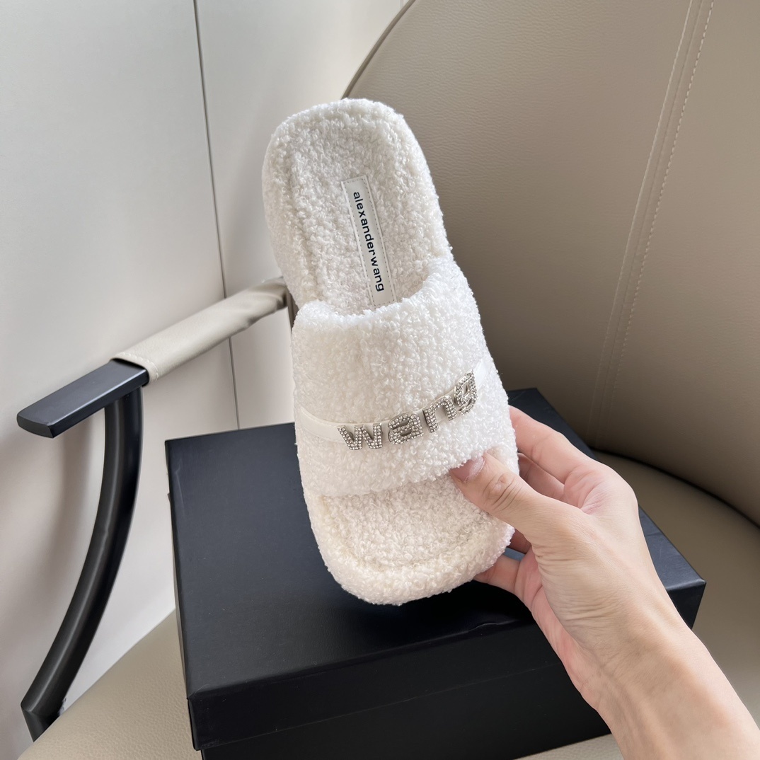 46$ new_dh Alexander Wang 2024 SIZE 34-41 42135034041 MR15 gallery