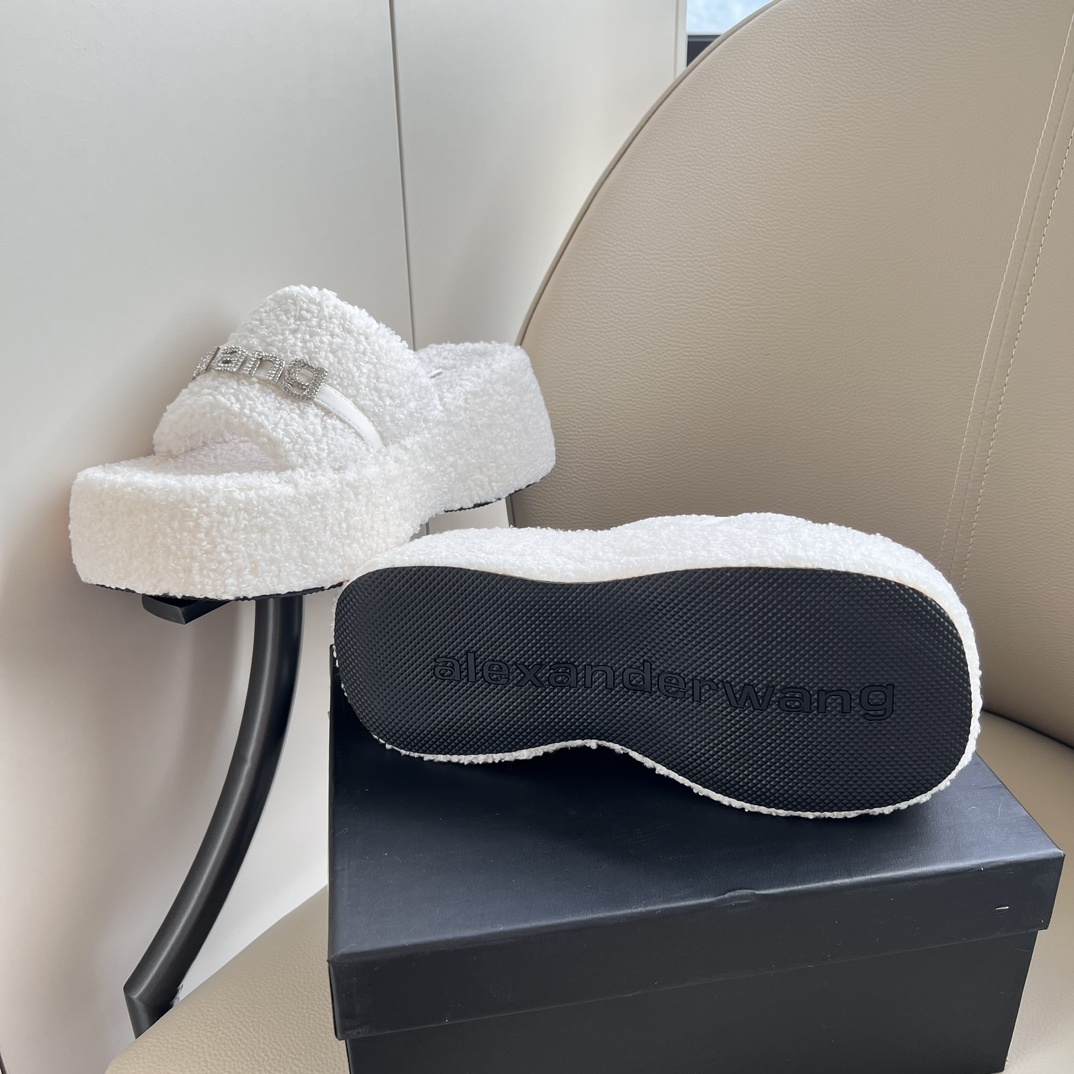 46$ new_dh Alexander Wang 2024 SIZE 34-41 42135034041 MR15 gallery