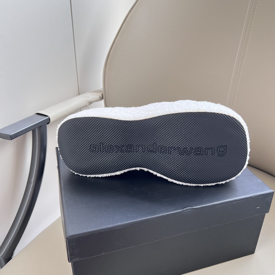 46$ new_dh Alexander Wang 2024 SIZE 34-41 42135034041 MR15 gallery