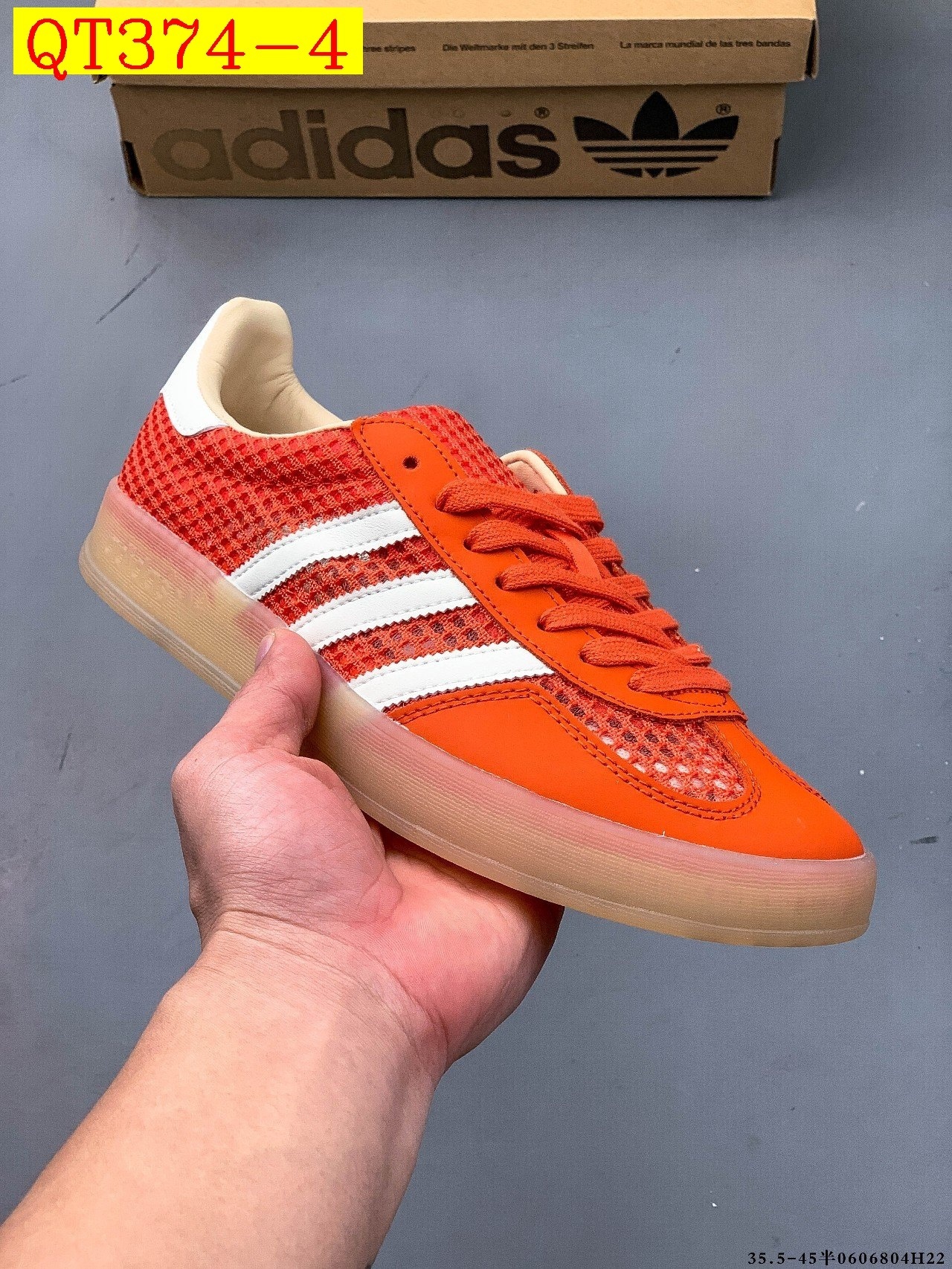 47$ Adidas Gazelle size 36-45 half 723230 QT374 gallery