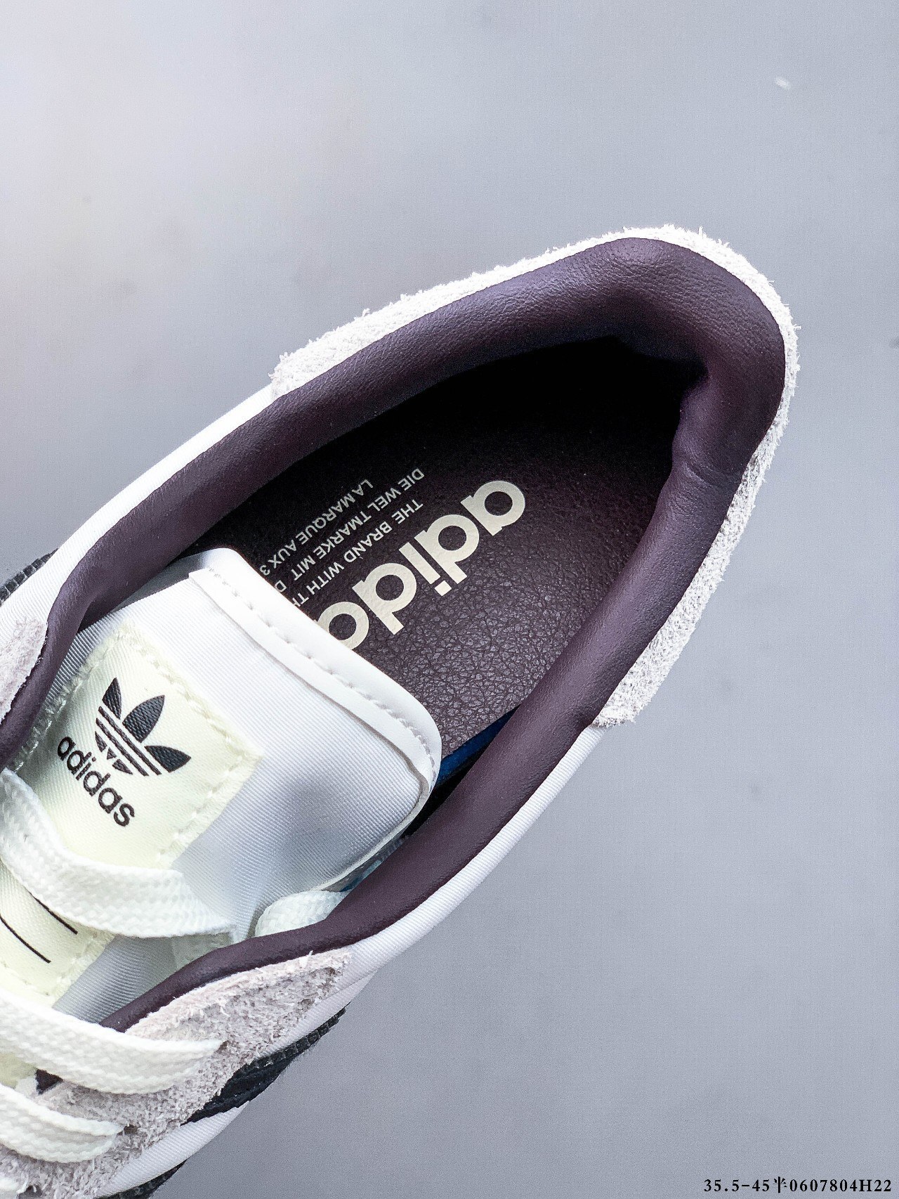 47$ Adidas Gazelle size 36-45 half 723230 QT374 gallery