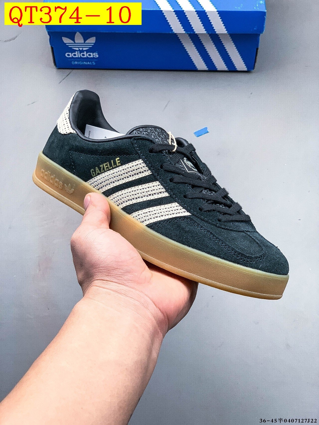 47$ Adidas Gazelle size 36-45 half 723230 QT374 gallery