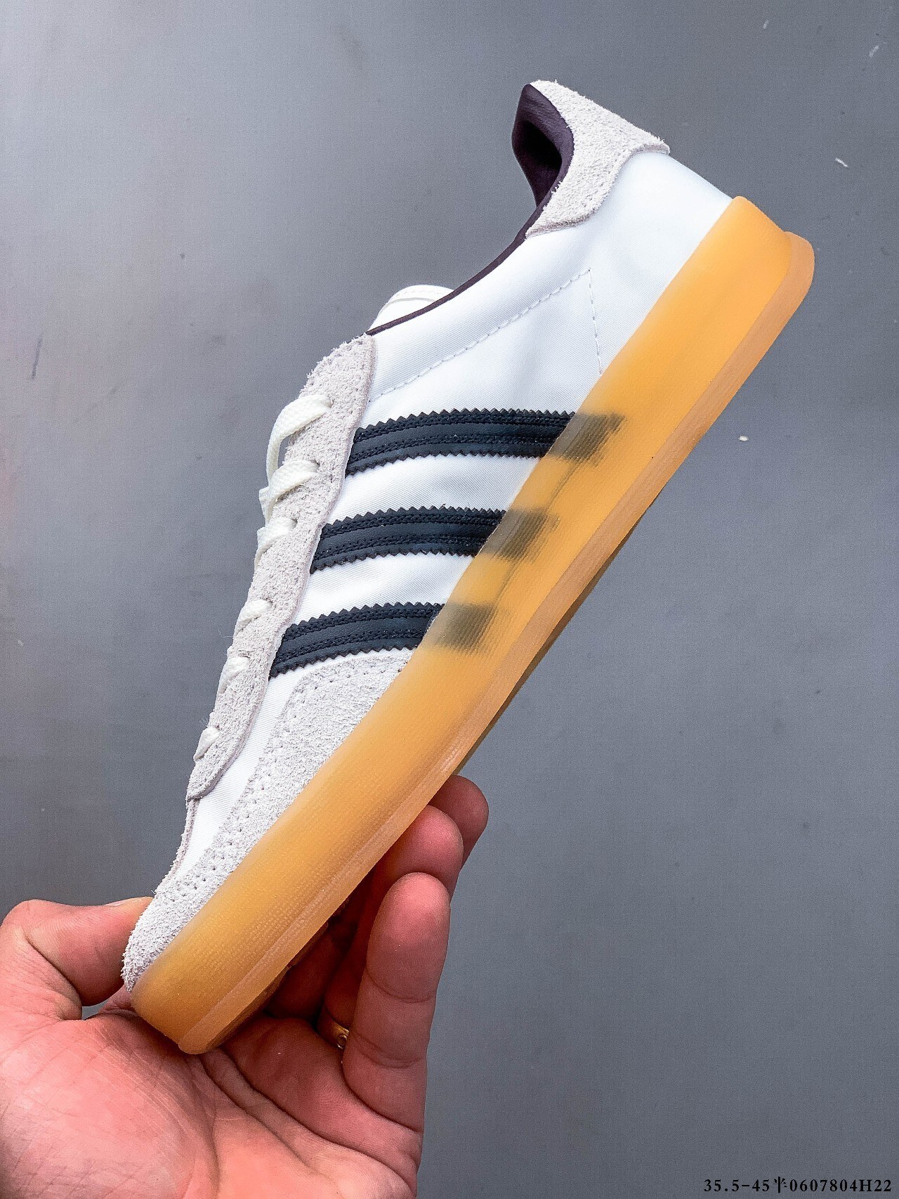 47$ Adidas Gazelle size 36-45 half 723230 QT374 gallery