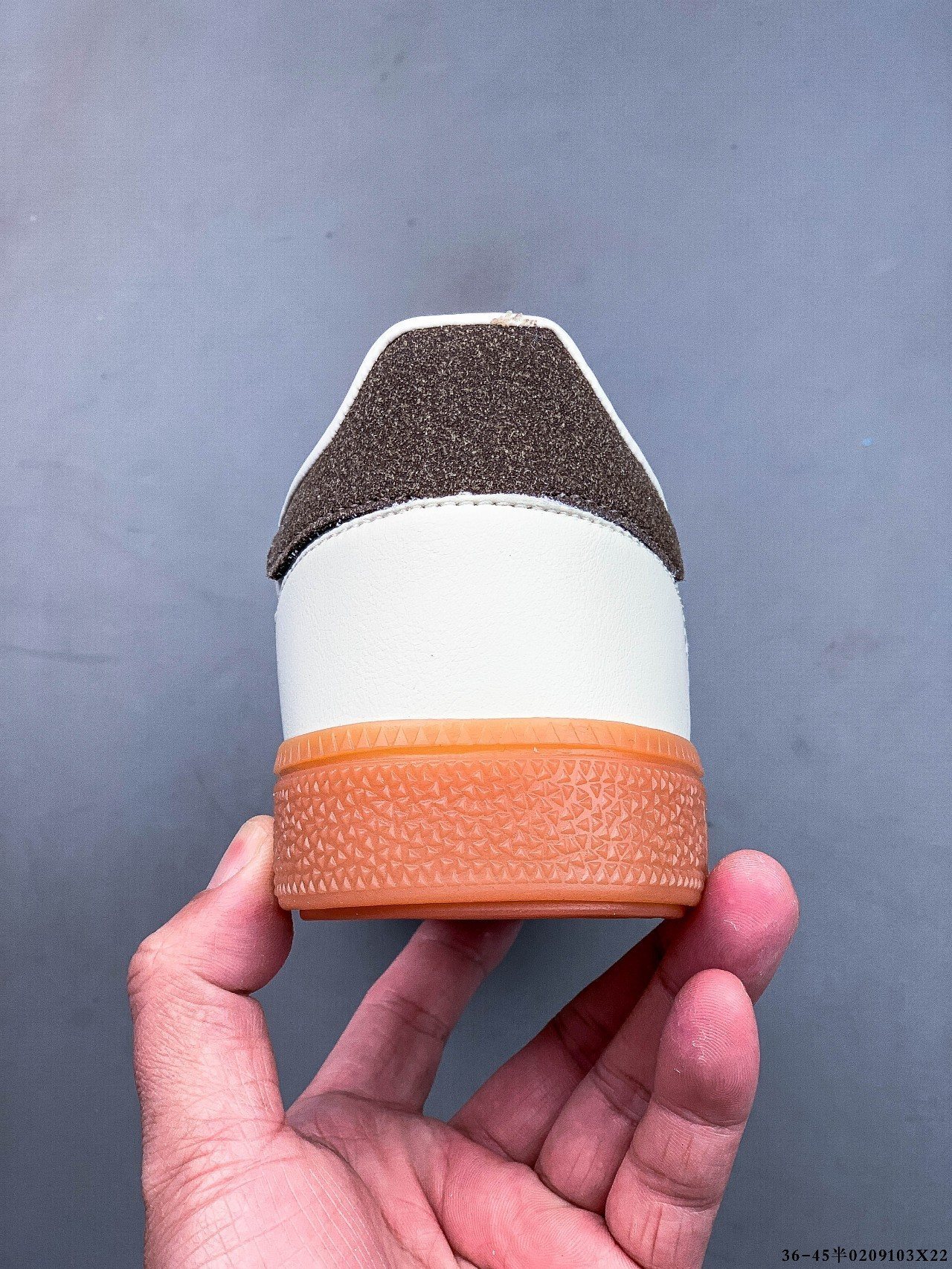 47$ Adidas HANDBALL SPEZIAL size 36-45 half 125240 QT400 gallery