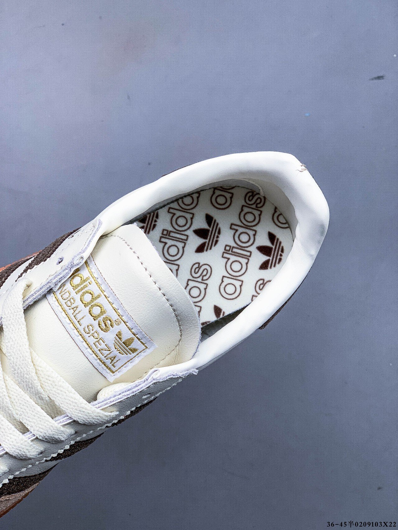 47$ Adidas HANDBALL SPEZIAL size 36-45 half 125240 QT400 gallery