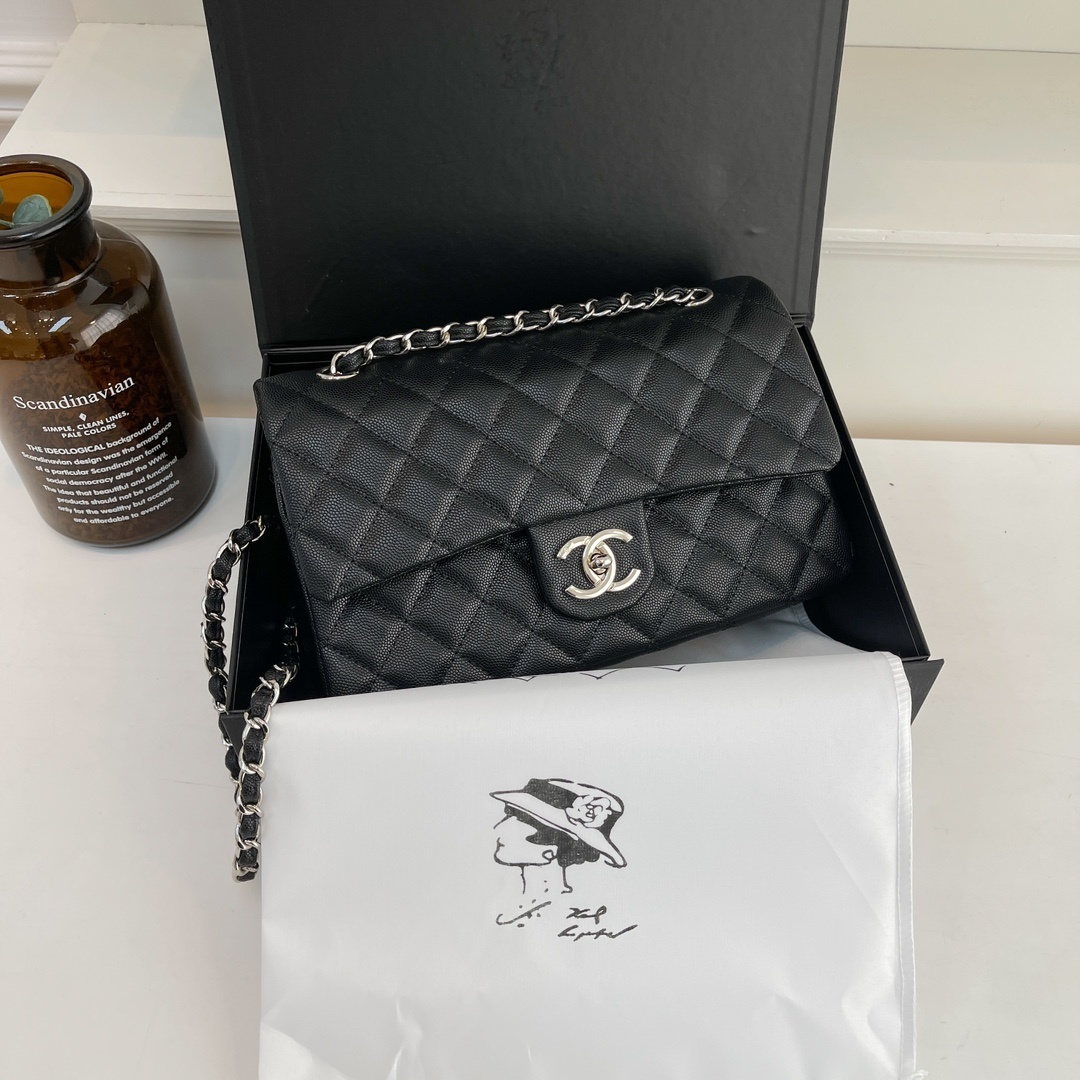 47$ Chanel Shoulder bag size 25x16x8cm 522284 BYA93 gallery