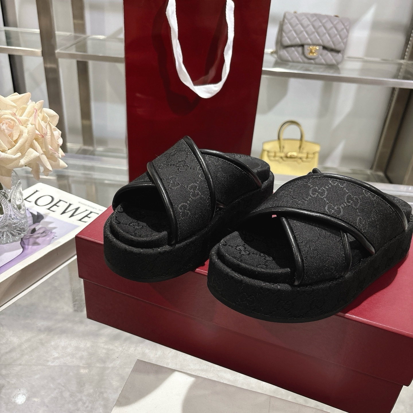 47$ GUCCI size 35-44 823380 MJL996 gallery