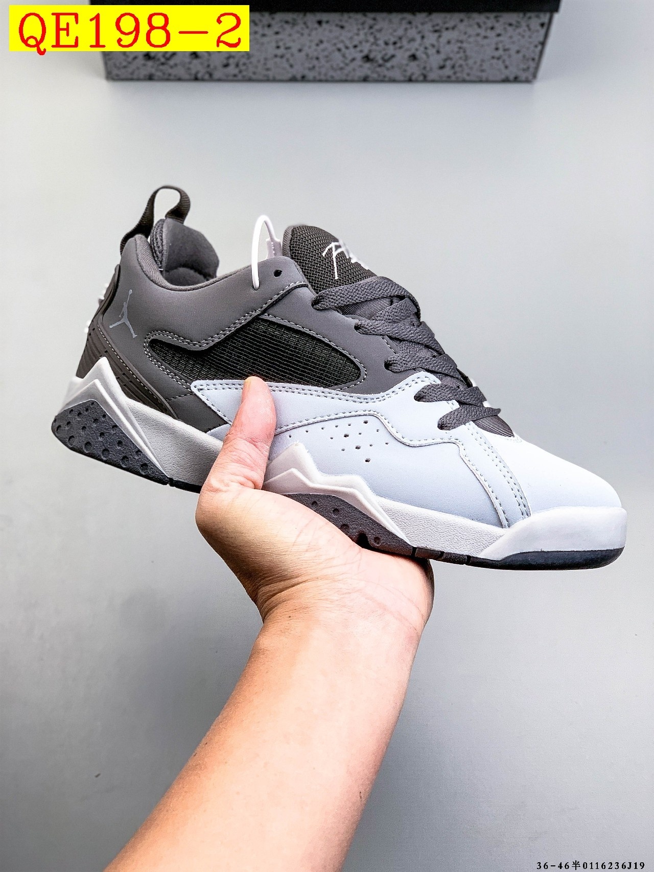 47$ Jordan MVP 92 Desert Camo AJ7 size 36-46 half 814950 QE198 gallery