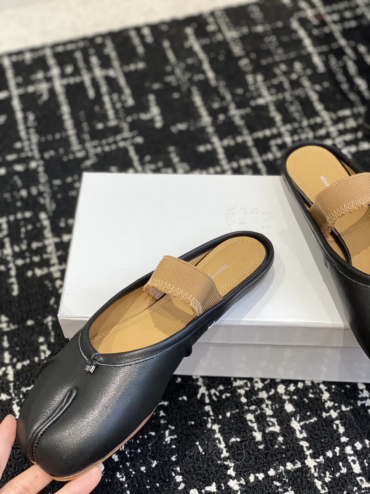 47$ Maison Margiela MM6 24ss Tabi size 35-40 428210 MR265 gallery