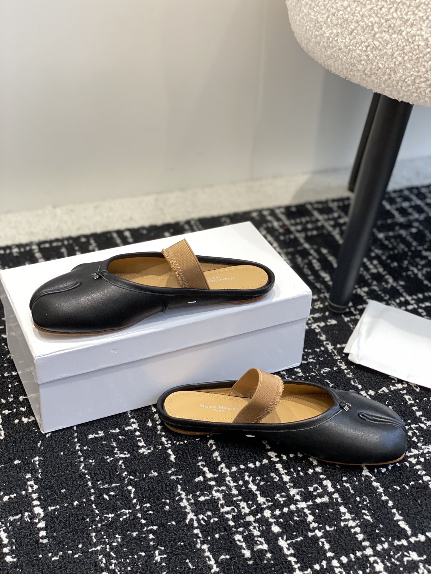 47$ Maison Margiela MM6 24ss Tabi size 35-40 428210 MR265 gallery