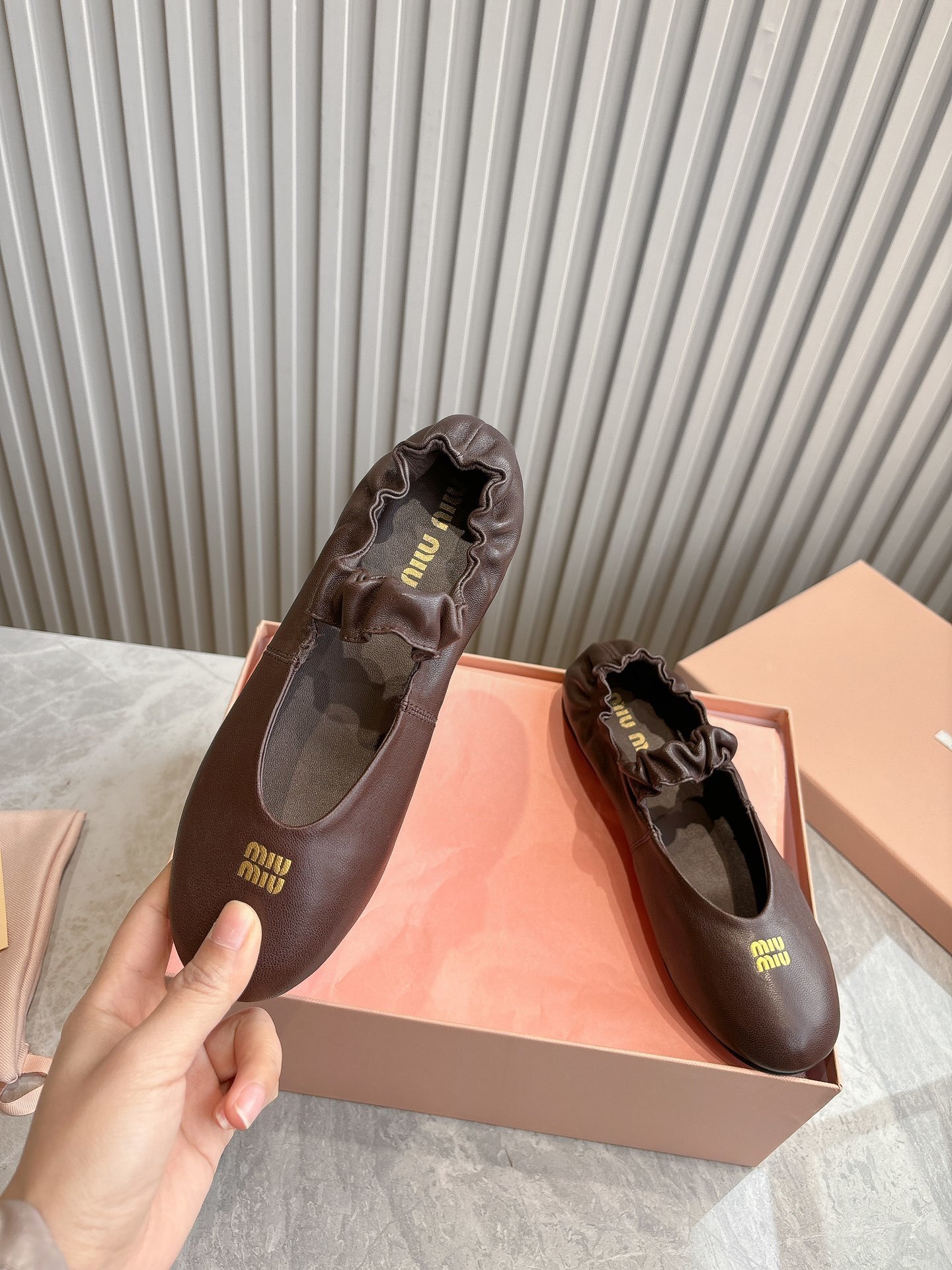 47$ MiuMiu Sheep skin Leather size 35-40 021480 MR575 gallery