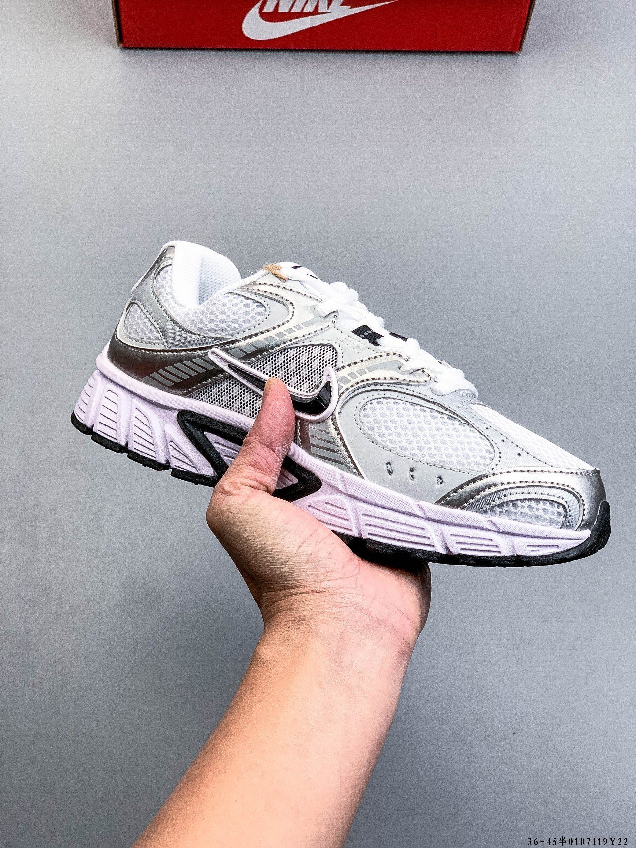 47$ NIKE V5 RNR 25 Size 36-45 927250 PM134 gallery