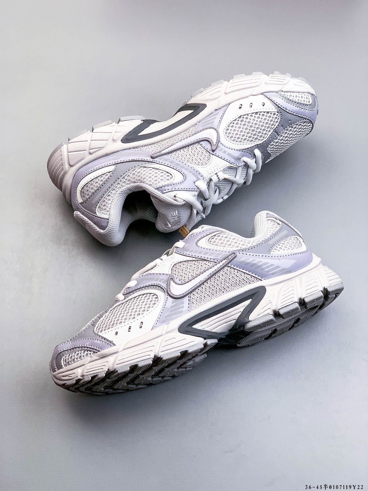 47$ NIKE V5 RNR 25 Size 36-45 927250 PM134 gallery