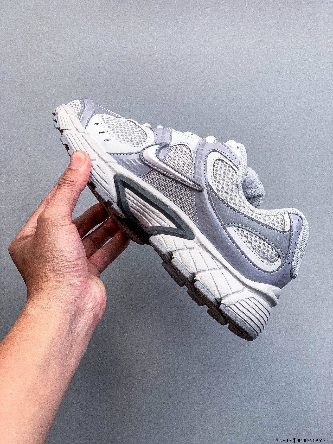 47$ NIKE V5 RNR 25 Size 36-45 927250 PM134 gallery