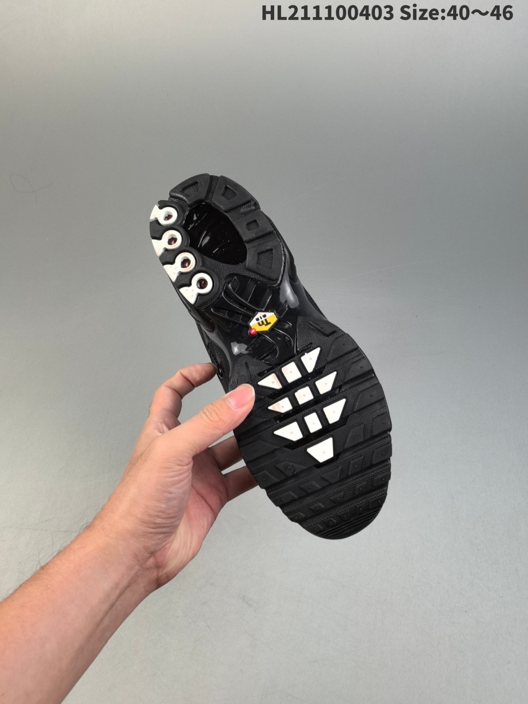 47$ Nike AIR MAX PLUS size 36-46 029240 MZ1057 gallery