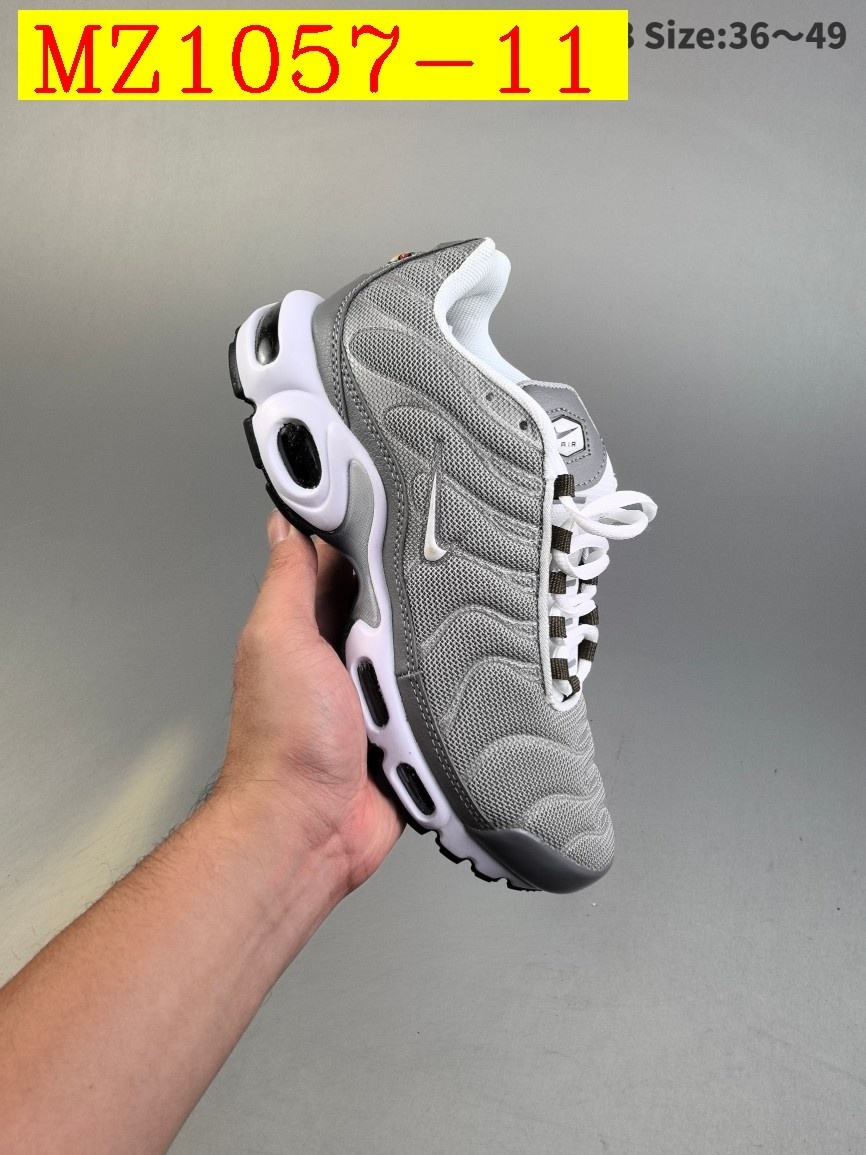47$ Nike AIR MAX PLUS size 36-46 029240 MZ1057 gallery