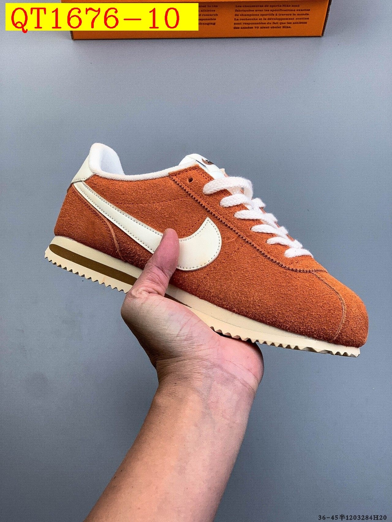 47$ Nike Classic Cortez Nylon Size 36-45 half 123250 QT1676 gallery