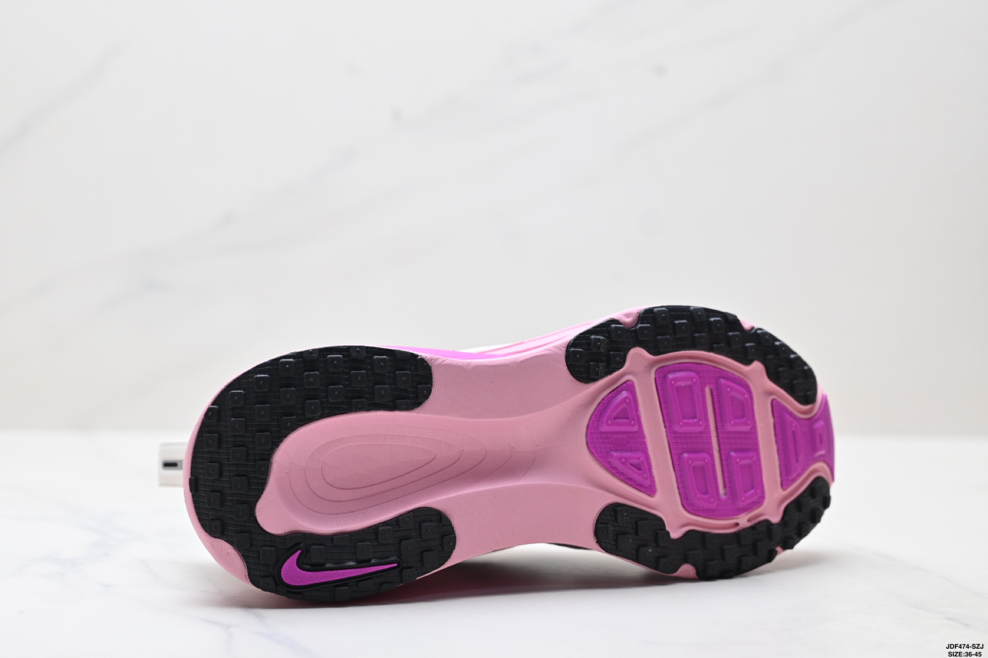 47$ Nike VOMERO 18 size 36-45 827140 ZM222 gallery