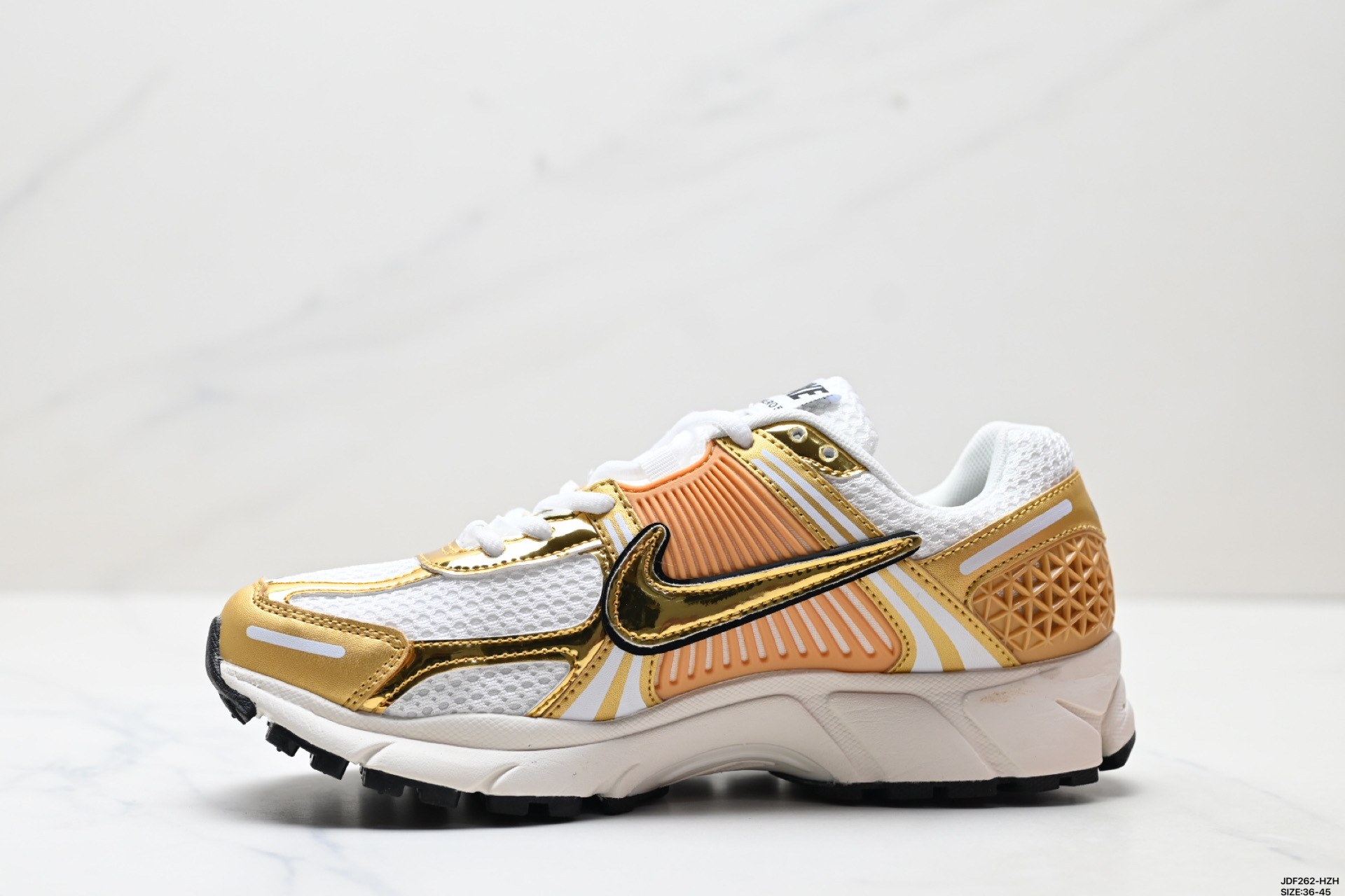 47$ Nike Zoom Vomero 5 size 36-45 922230 QT1140 gallery