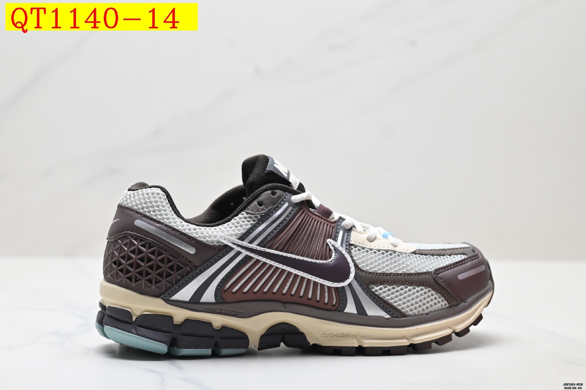 47$ Nike Zoom Vomero 5 size 36-45 922230 QT1140 gallery