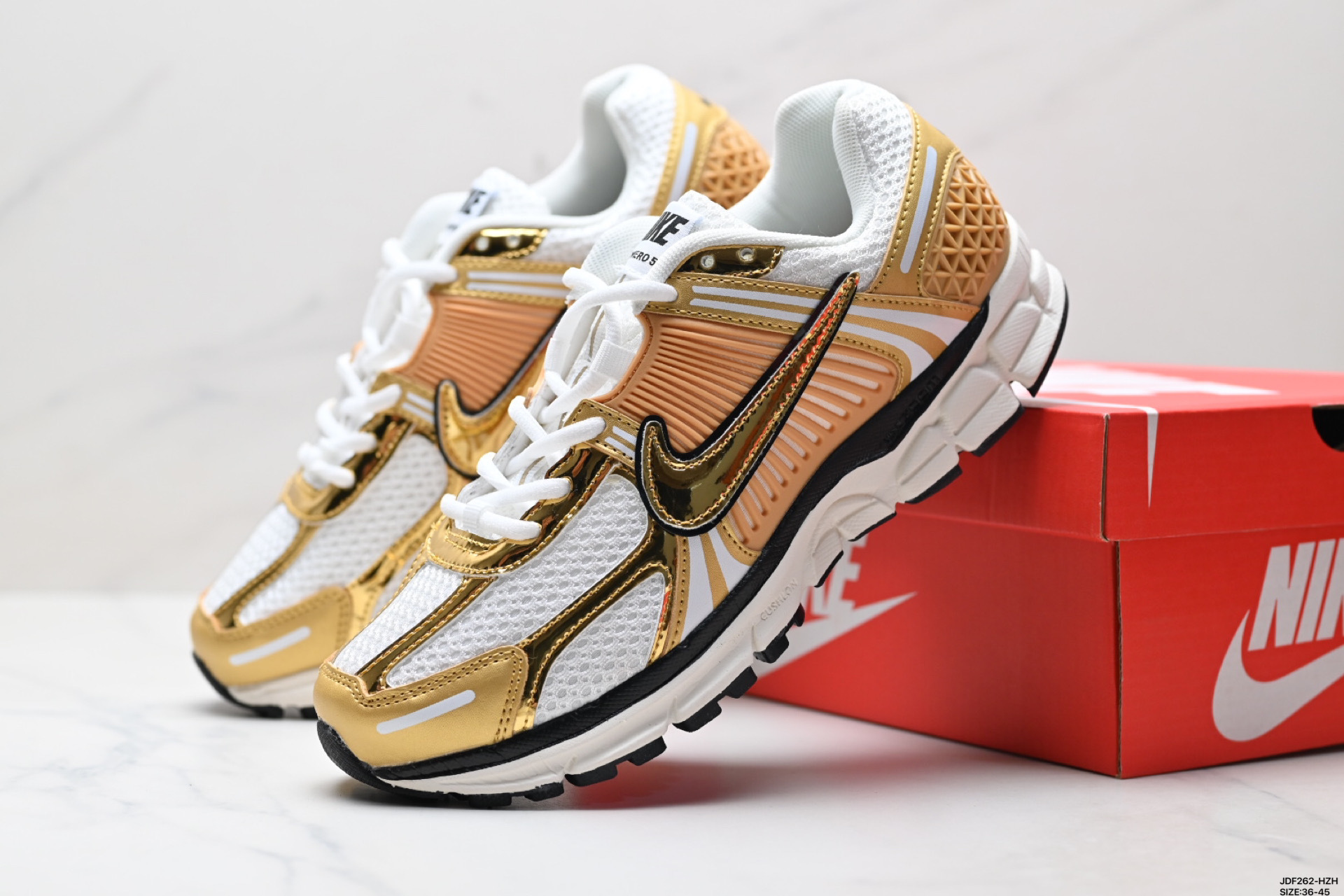 47$ Nike Zoom Vomero 5 size 36-45 922230 QT1140 gallery