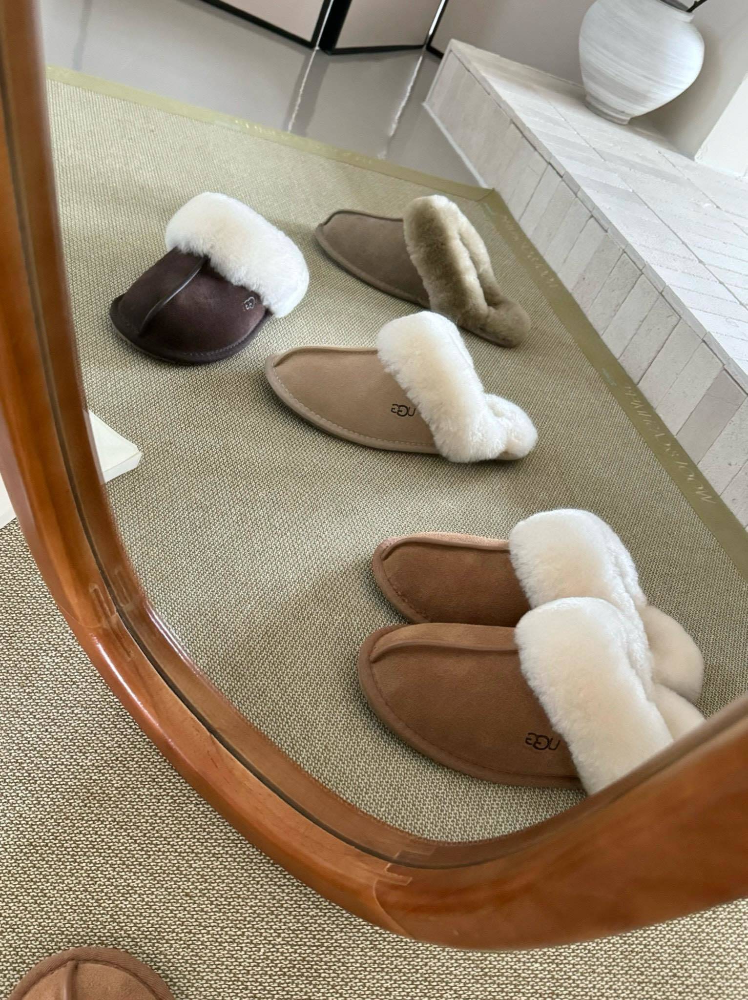 47$ Top Quality UGG Shoes Leather Sheep Wool size 35-40 028230 UG335 gallery