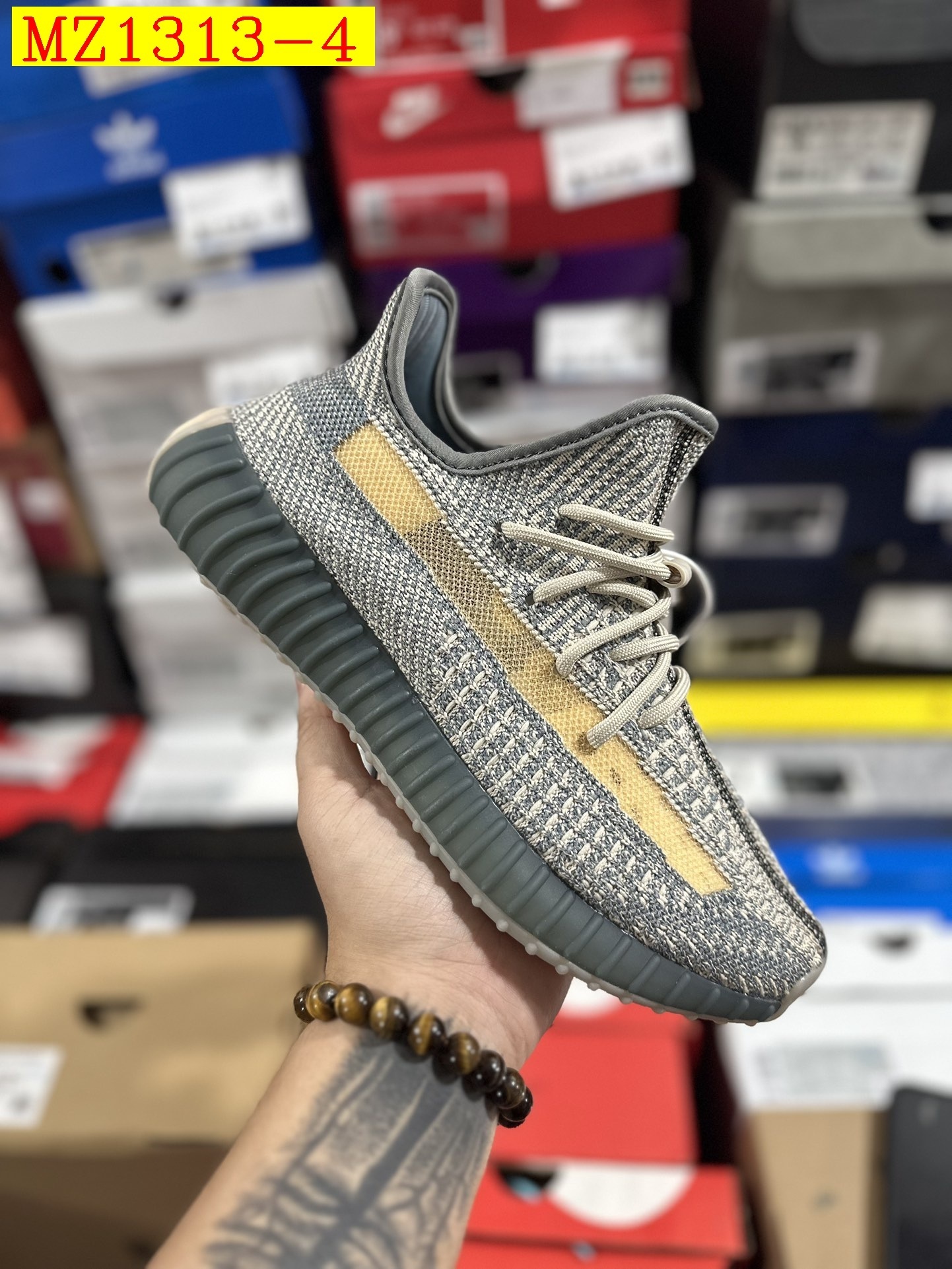 47$ Yeezy 350 Boost V2 size 36-46 429250 MZ1313 gallery