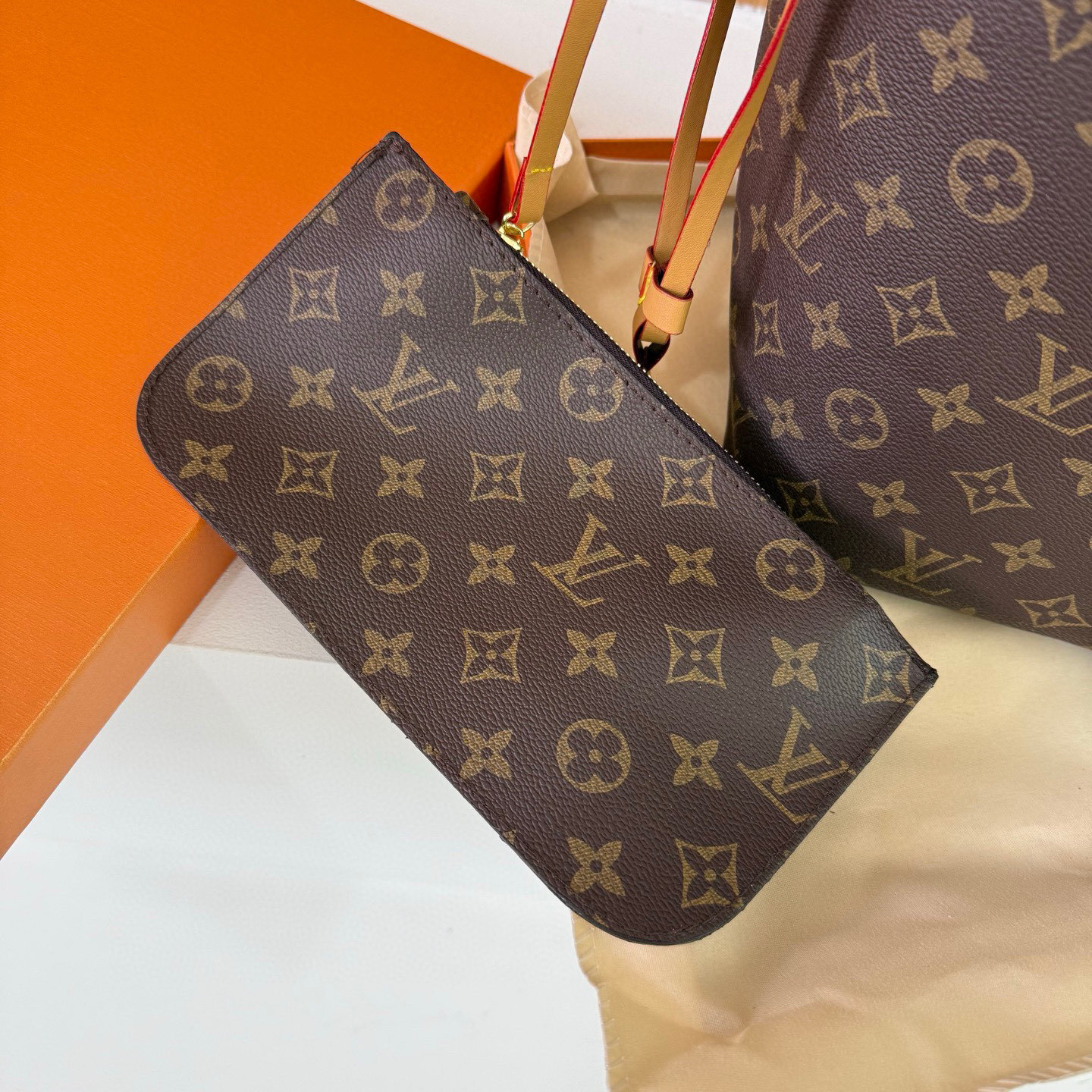 47$ dh LV 6586 Tote bag size 43X29X17 cm 71458034372 DX656 gallery