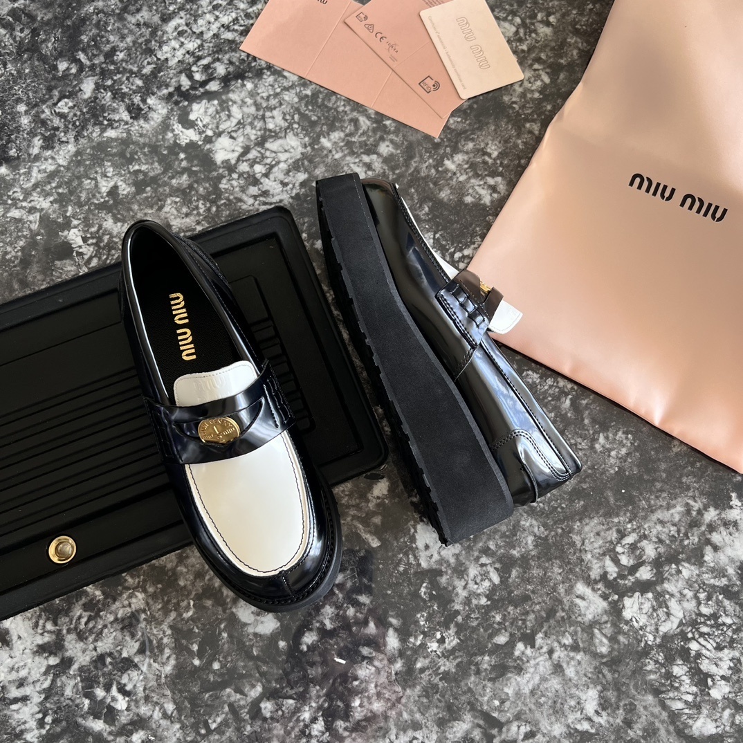 47$ new_dh Miu Miu 2024 SIZE 35-40 72549034153 MR69 gallery