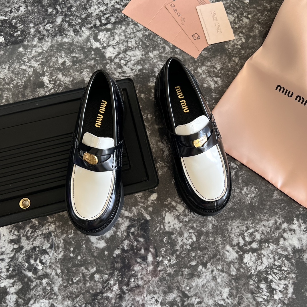 47$ new_dh Miu Miu 2024 SIZE 35-40 72549034153 MR69 gallery