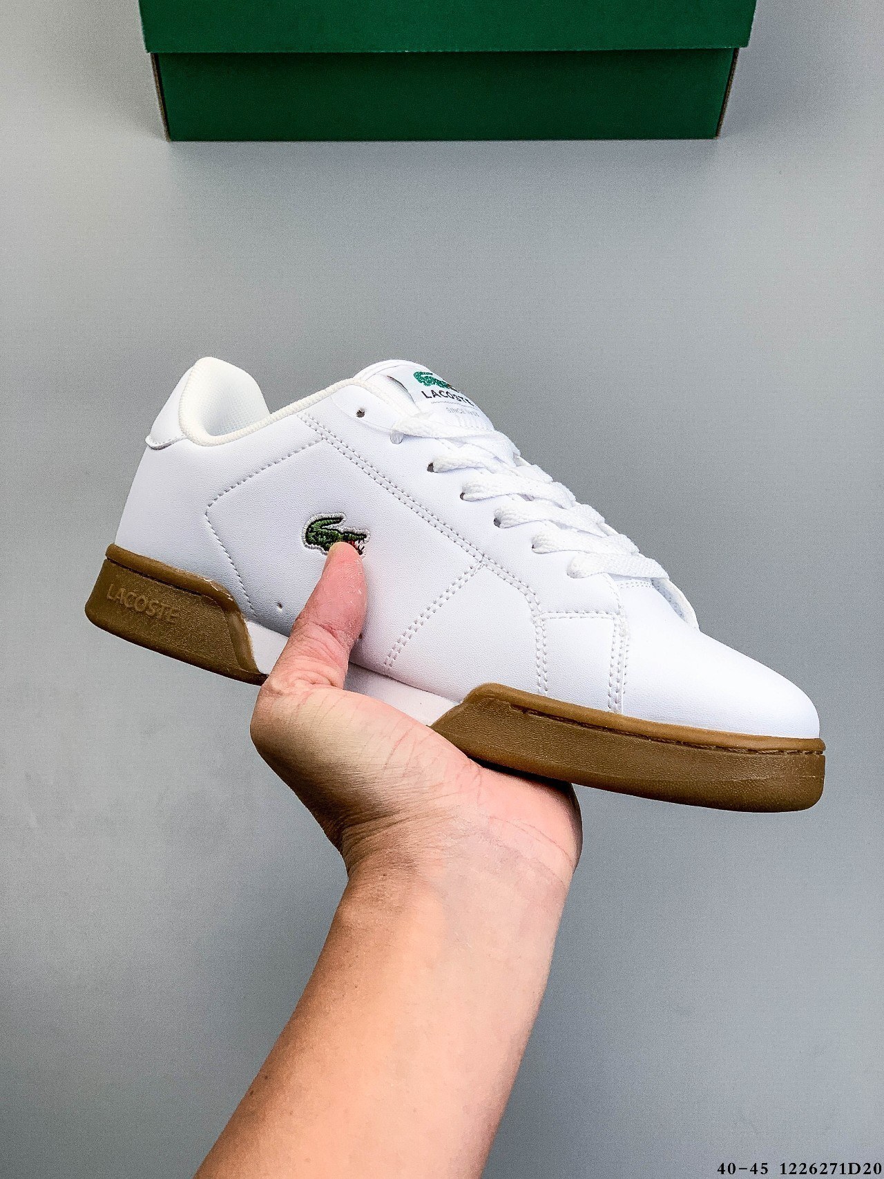 48$ LACOSTE Carnaby Cup Size 40-45 323010 QT1632 gallery