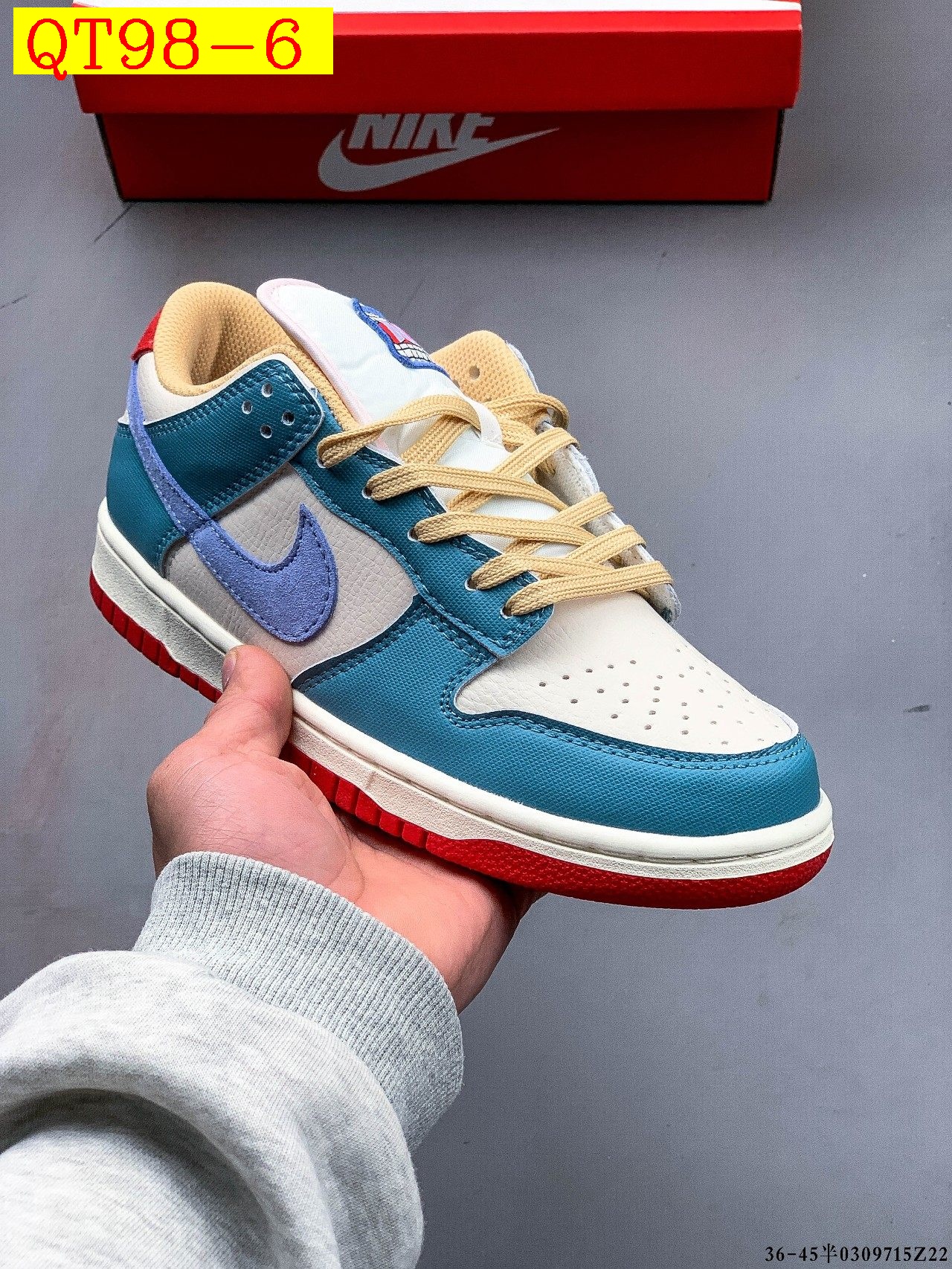 NIKE SB DUNK LOW PRO size 36 45 half 124240 QT98 gallery