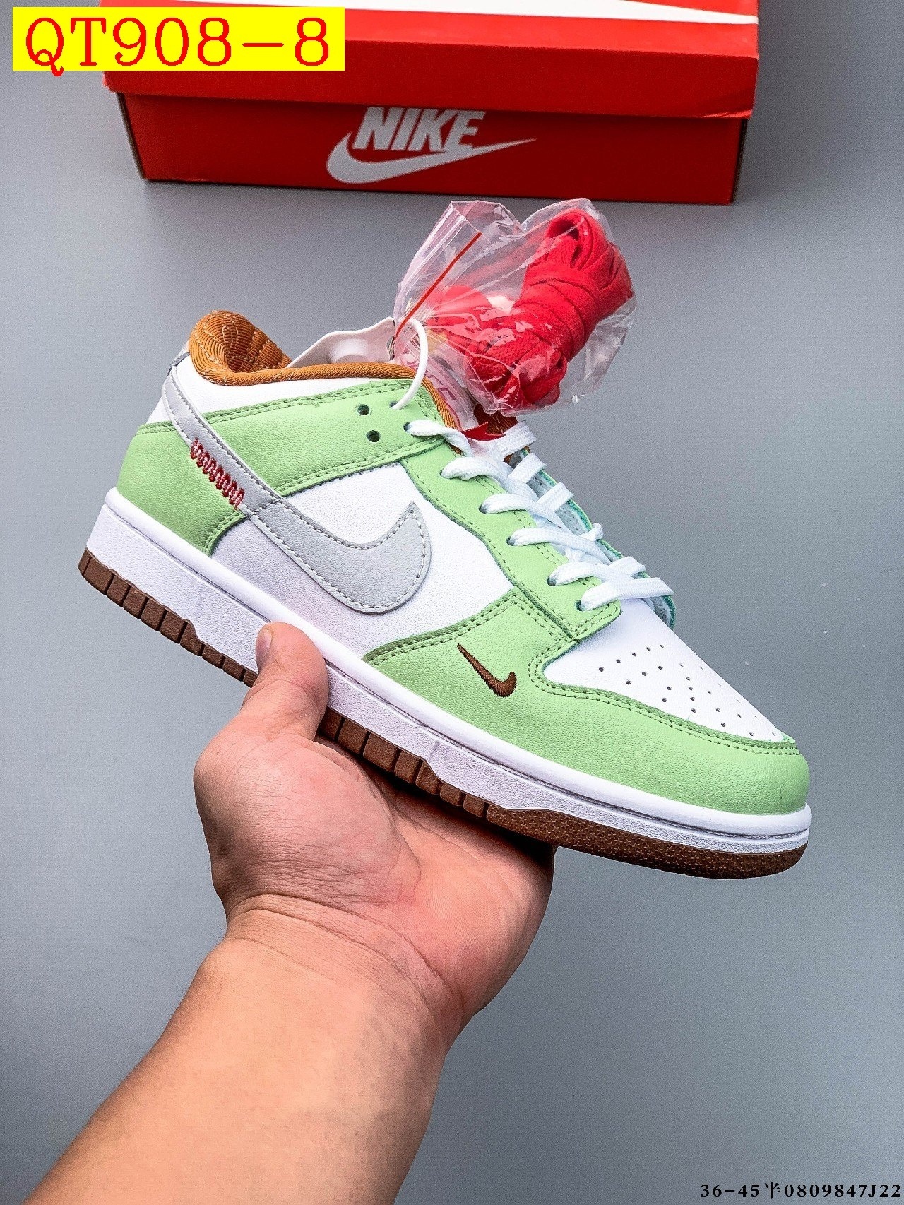 48$ NIKE SB DUNK LOW PRO size 36-45 half 528200 QT908 gallery