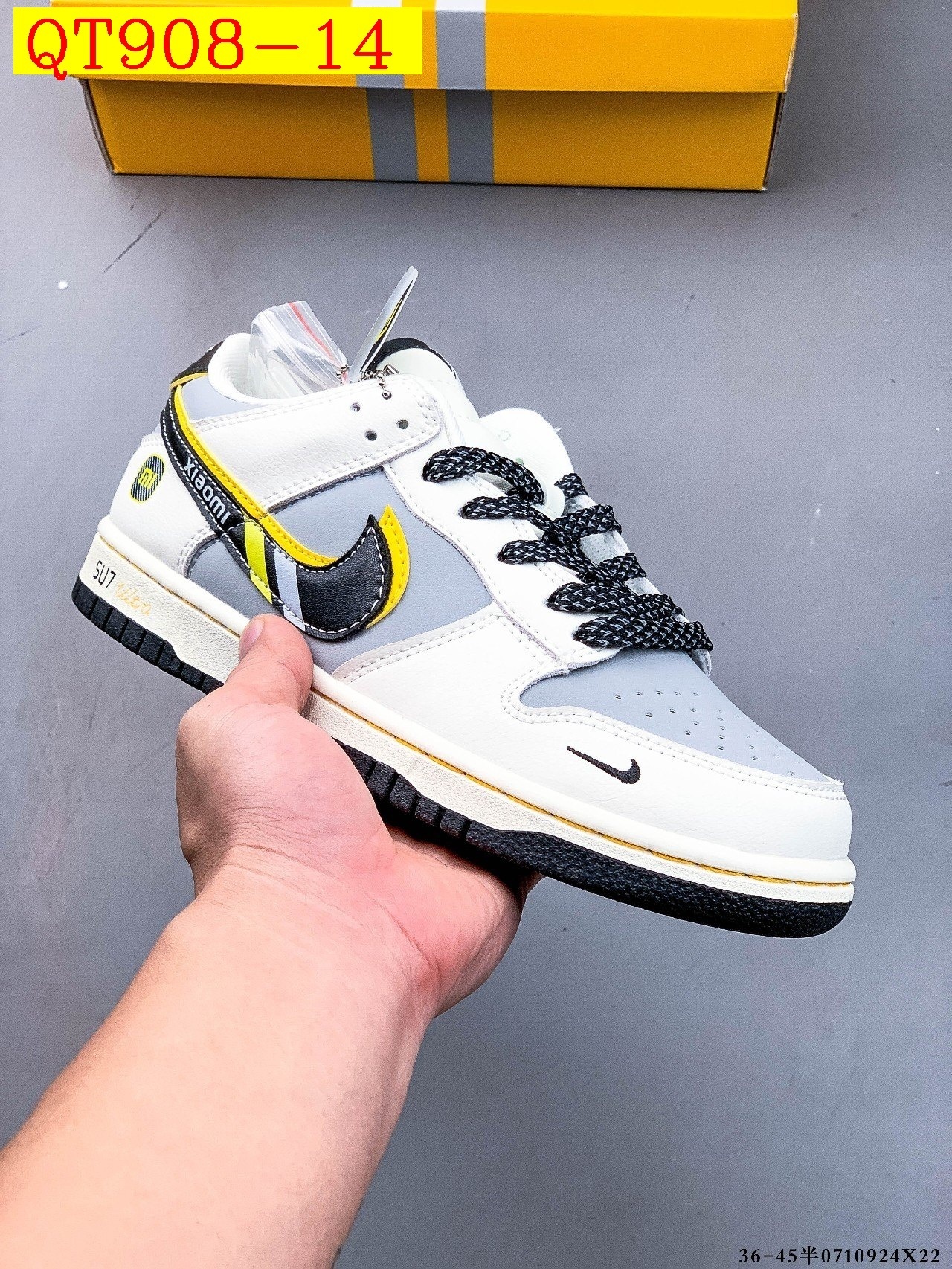 48$ NIKE SB DUNK LOW PRO size 36-45 half 528200 QT908 gallery