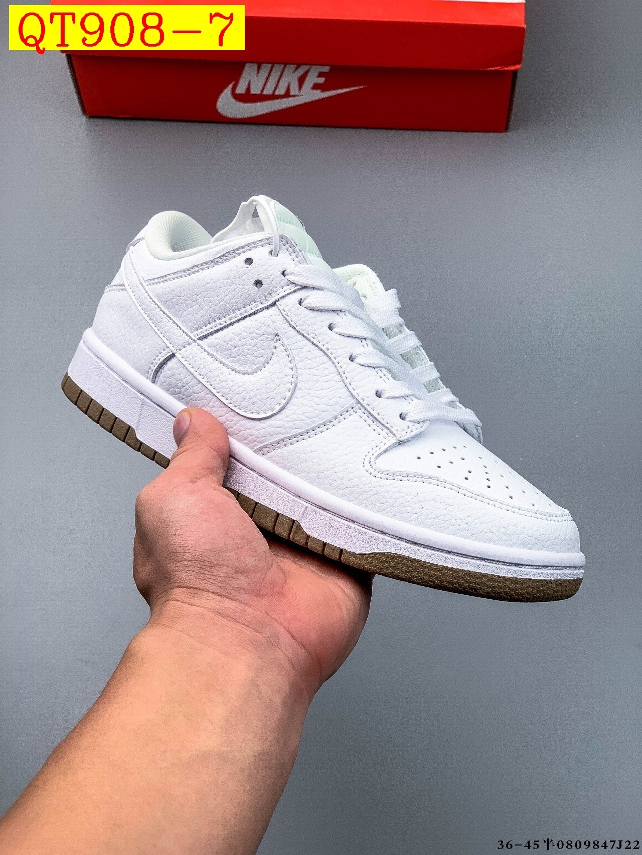 48$ NIKE SB DUNK LOW PRO size 36-45 half 528200 QT908 gallery