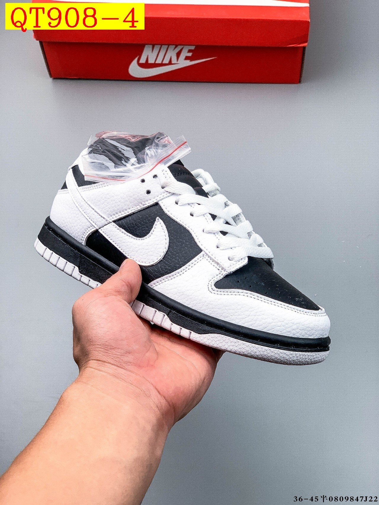 48$ NIKE SB DUNK LOW PRO size 36-45 half 528200 QT908 gallery